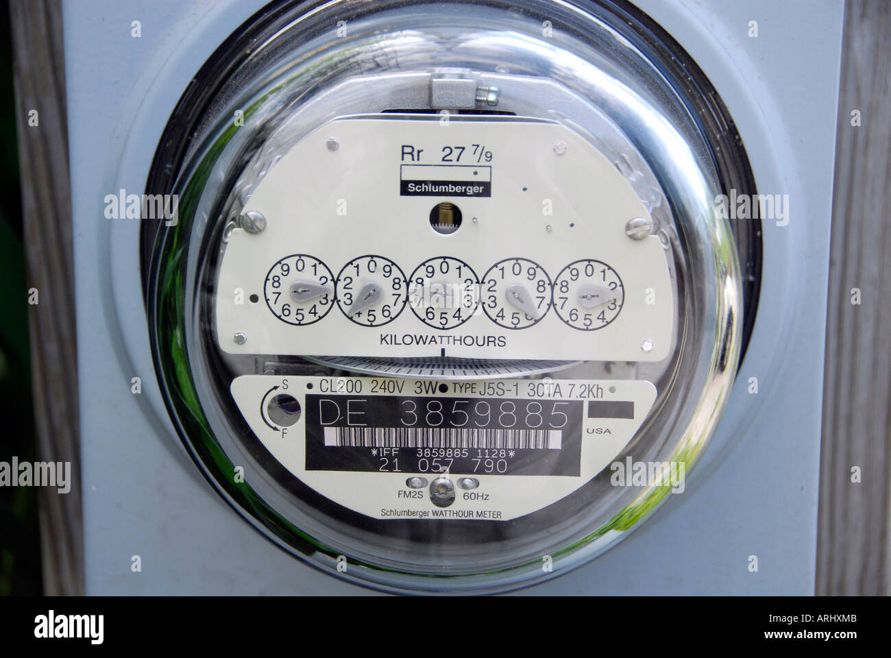 Wohn Schaltkasten Messgerät misst die Menge an Strom, die ein Haus über bestimmten Zeitraum verwendet Stockfoto