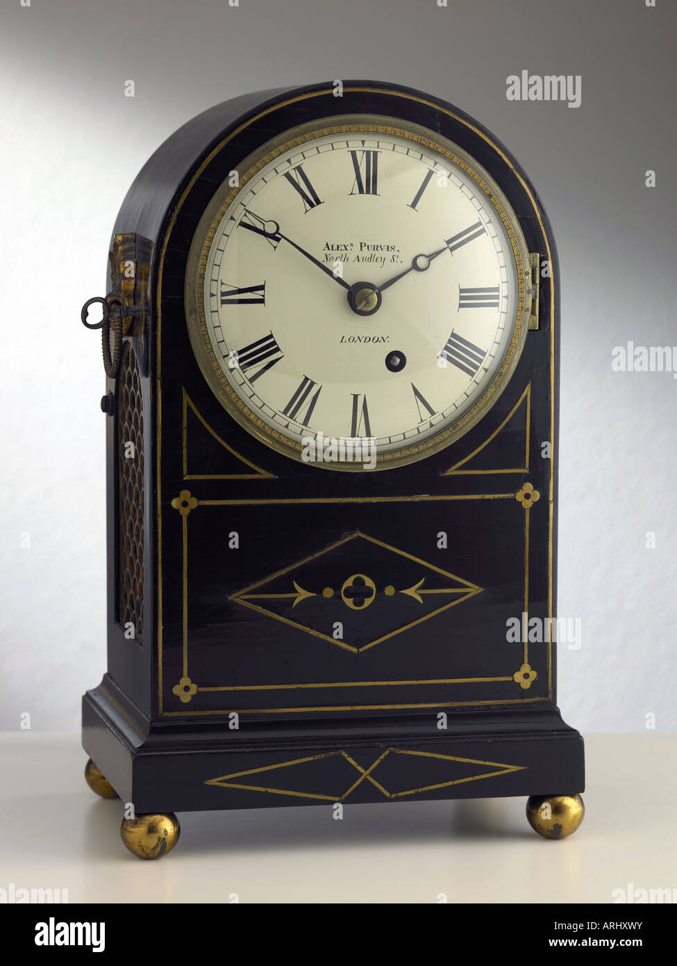 Bracket Clock von Alexander Purvis um 1800 Stockfoto