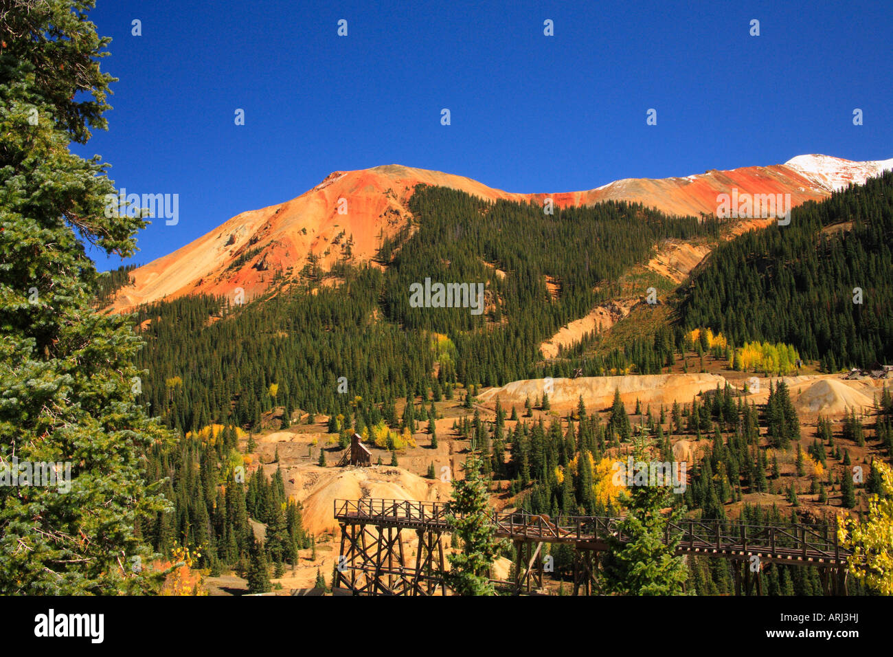 Yankee Girl Mine, roter Berg, Million Dollar Highway, Ouray, Colorado, USA Stockfoto