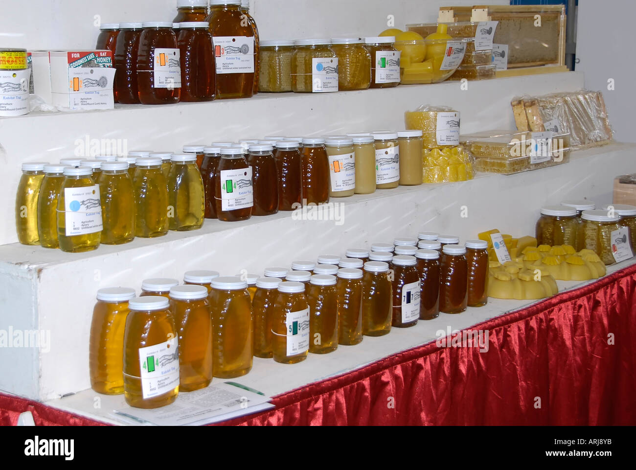 Michigan Hause angebaut Honig Bienenprodukte auf dem Display an der Michigan State Fair Held in Detroit Michigan MI Stockfoto