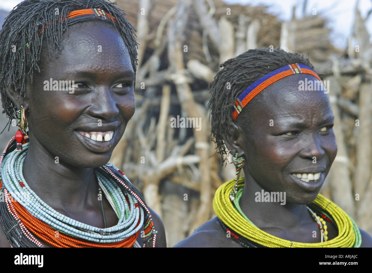 zwei junge Toposa-Frauen, Porträt, Sudan Stockfoto