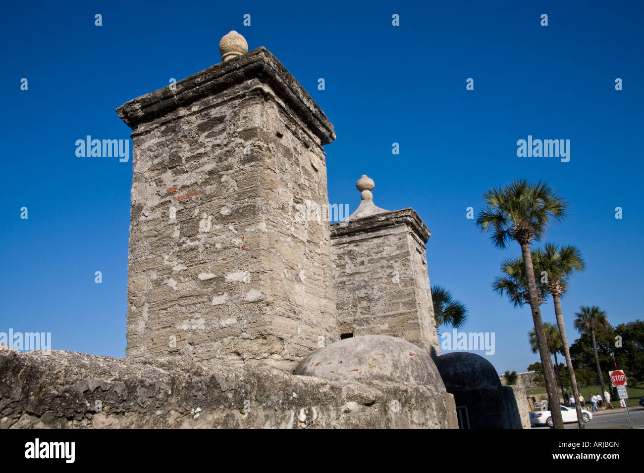 Coquina Säule Altpörtel in St. George Street, St. Augustine, Florida, gebaut im Jahre 1808. Stockfoto