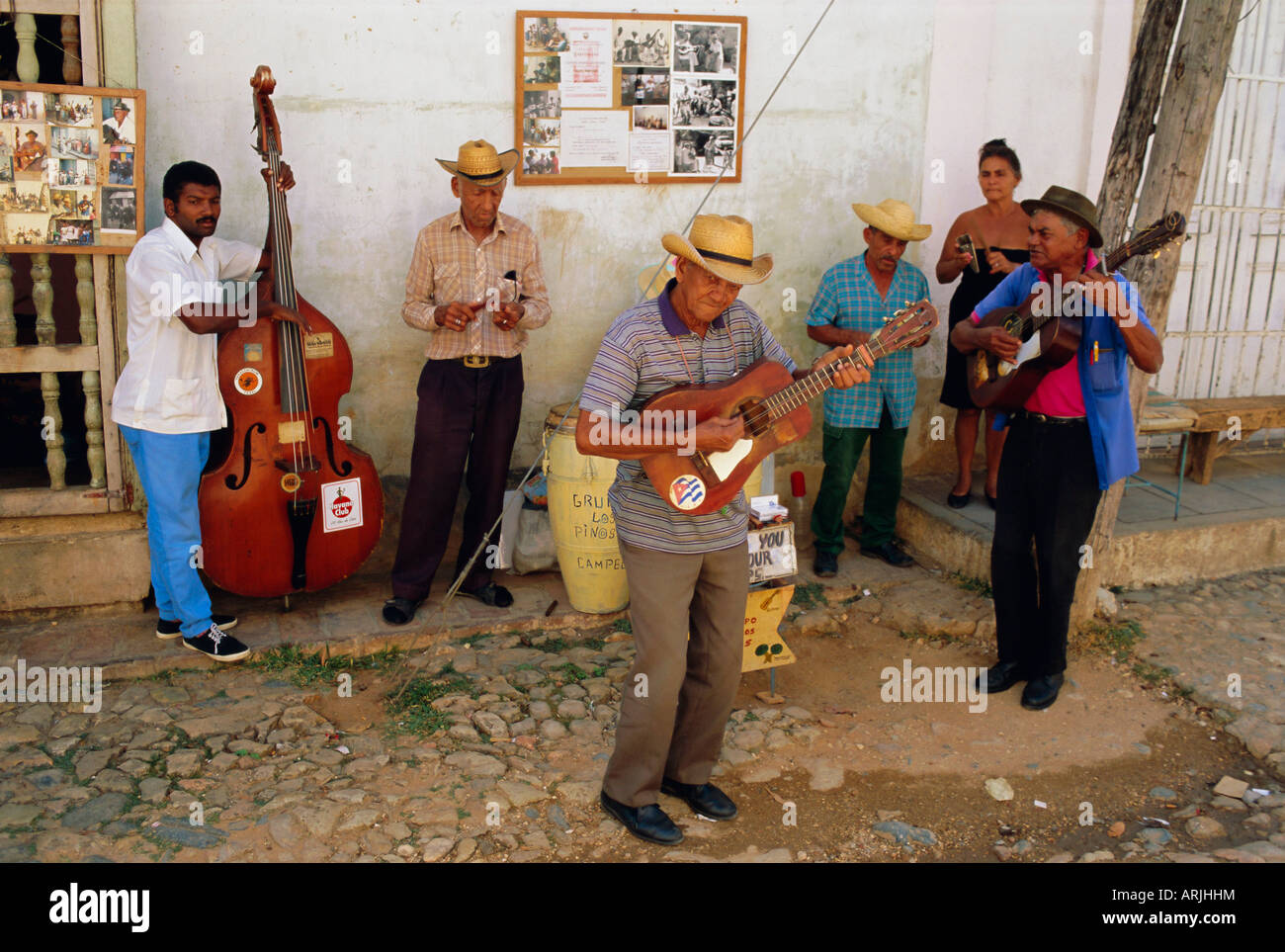 Alten Straßenmusikanten, Trinidad, Kuba, Karibik, Mittelamerika Stockfoto