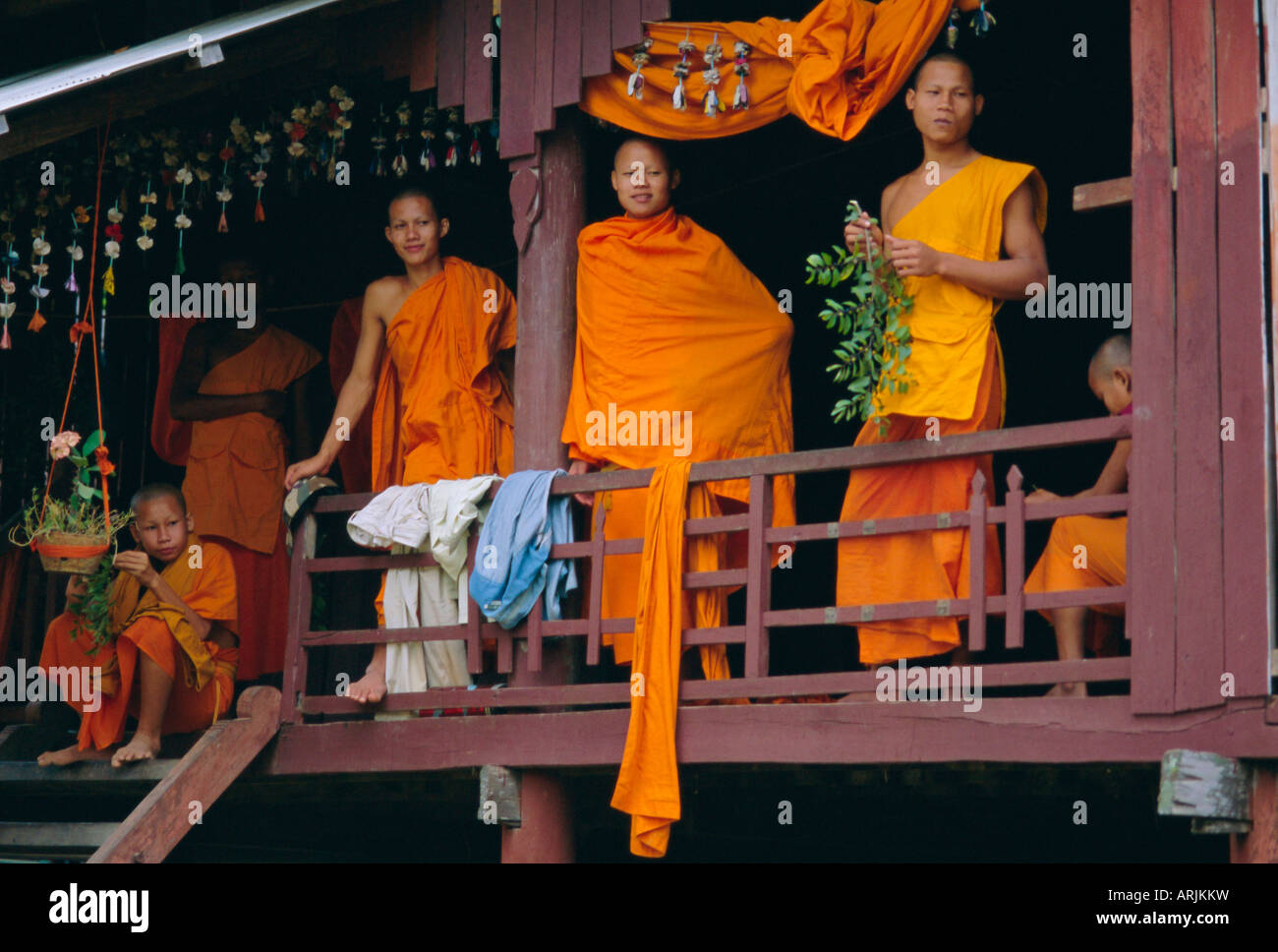 Neuling buddhistische Mönche im Kloster, Battambang, Kambodscha, Indochina, Asien Stockfoto