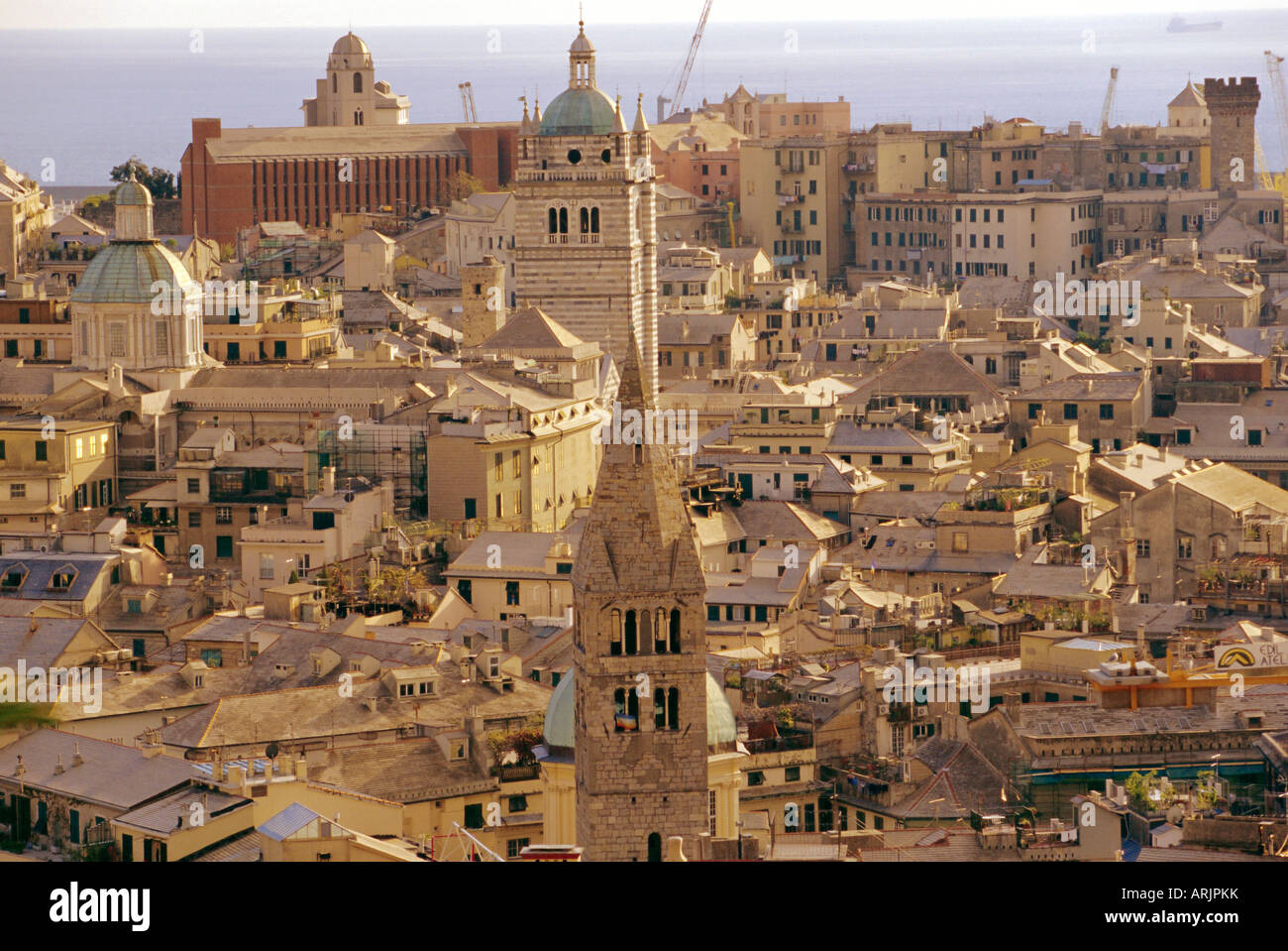 Blick auf die Altstadt, Genua (Genova), Italien Stockfoto ...