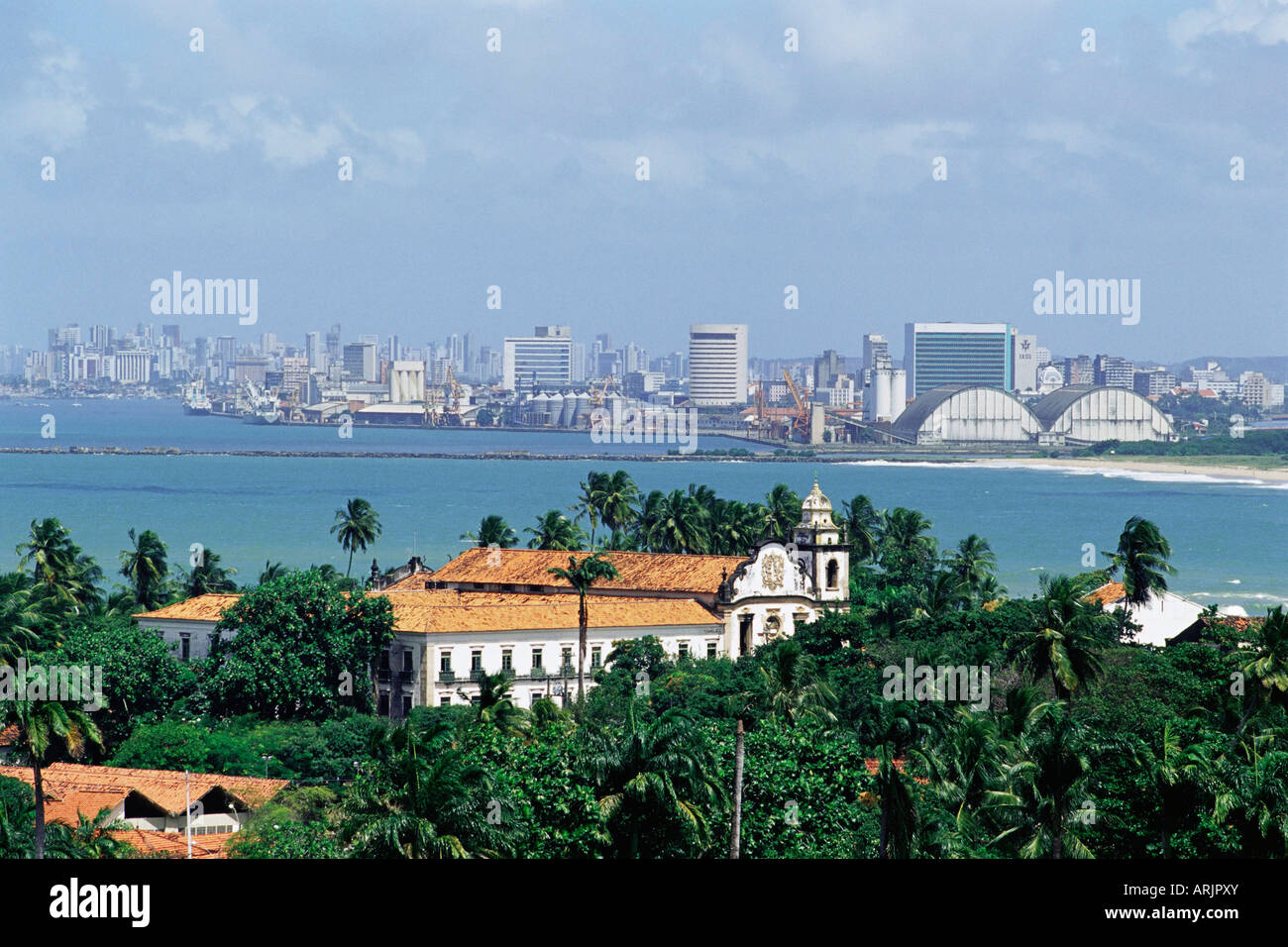 Mosteiro de São Bento, Kloster und Ansicht von Recife im Hintergrund, Olinda, pro Brasilien, Südamerika Stockfoto