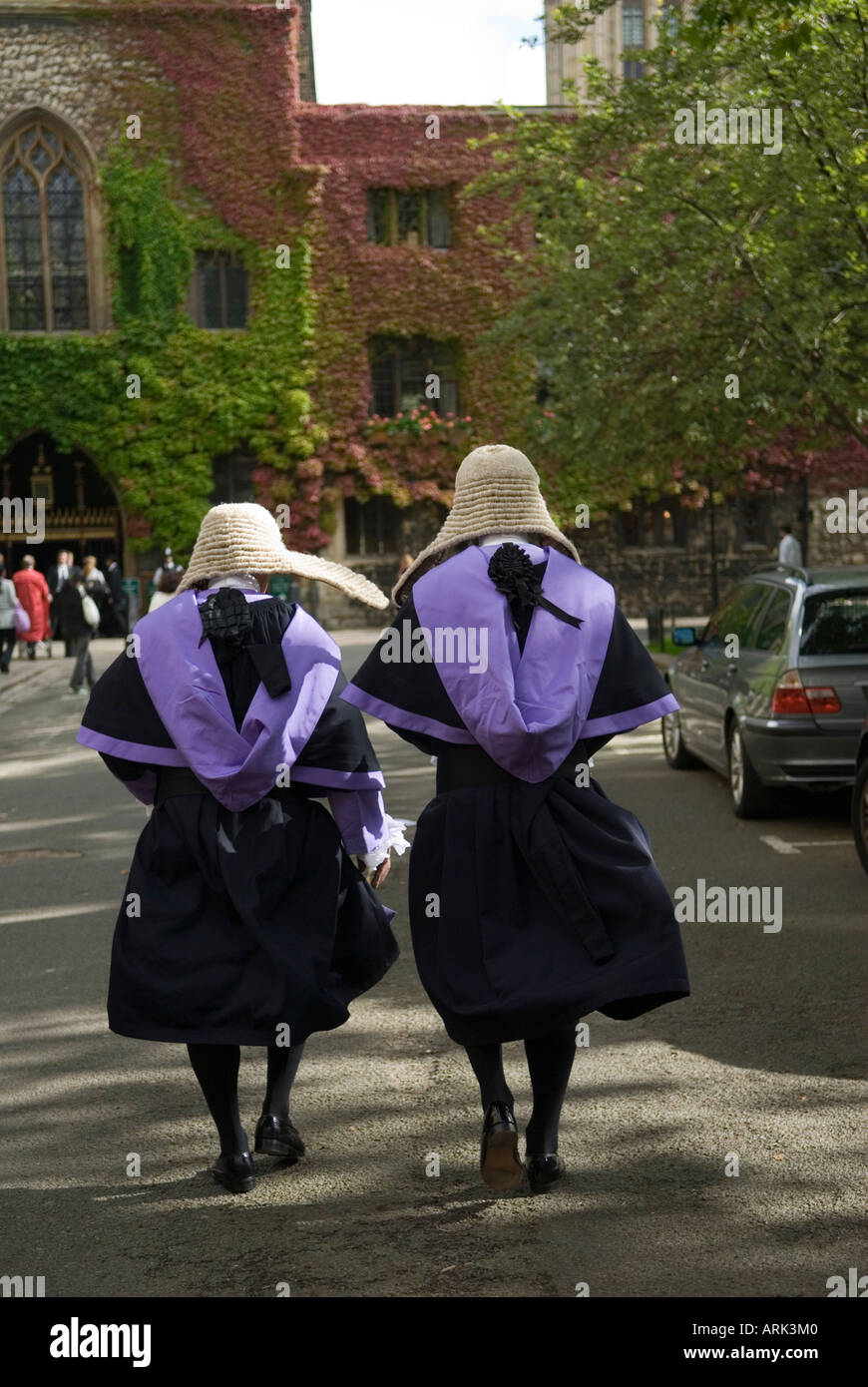 Britisches Rechtssystem im Schritt. Die Richter gehen nach dem Lordkanzlerfrühstück weg, dem Beginn des neuen juristischen Jahres. London Großbritannien Stockfoto