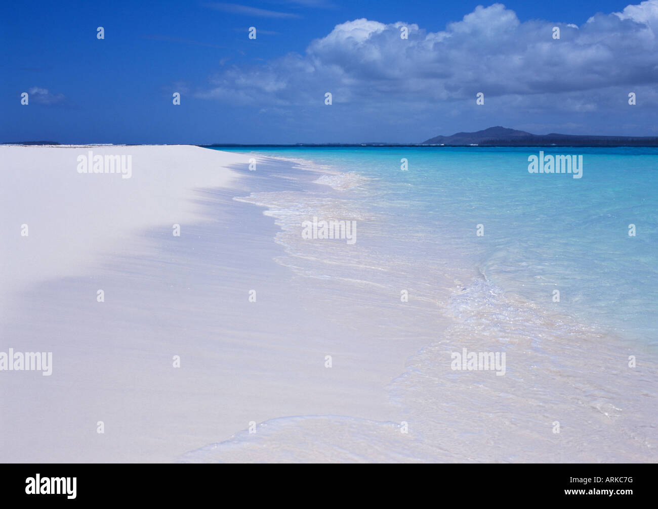 Strand und Insel, Neu-Kaledonien Stockfoto