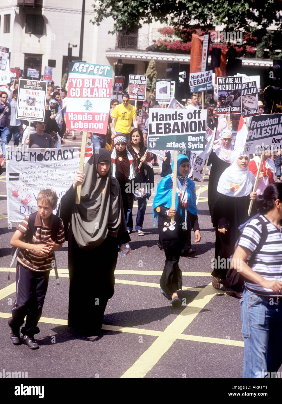 Protest gegen Israels Angriff auf den Libanon. 5. August 2006 London. Stockfoto