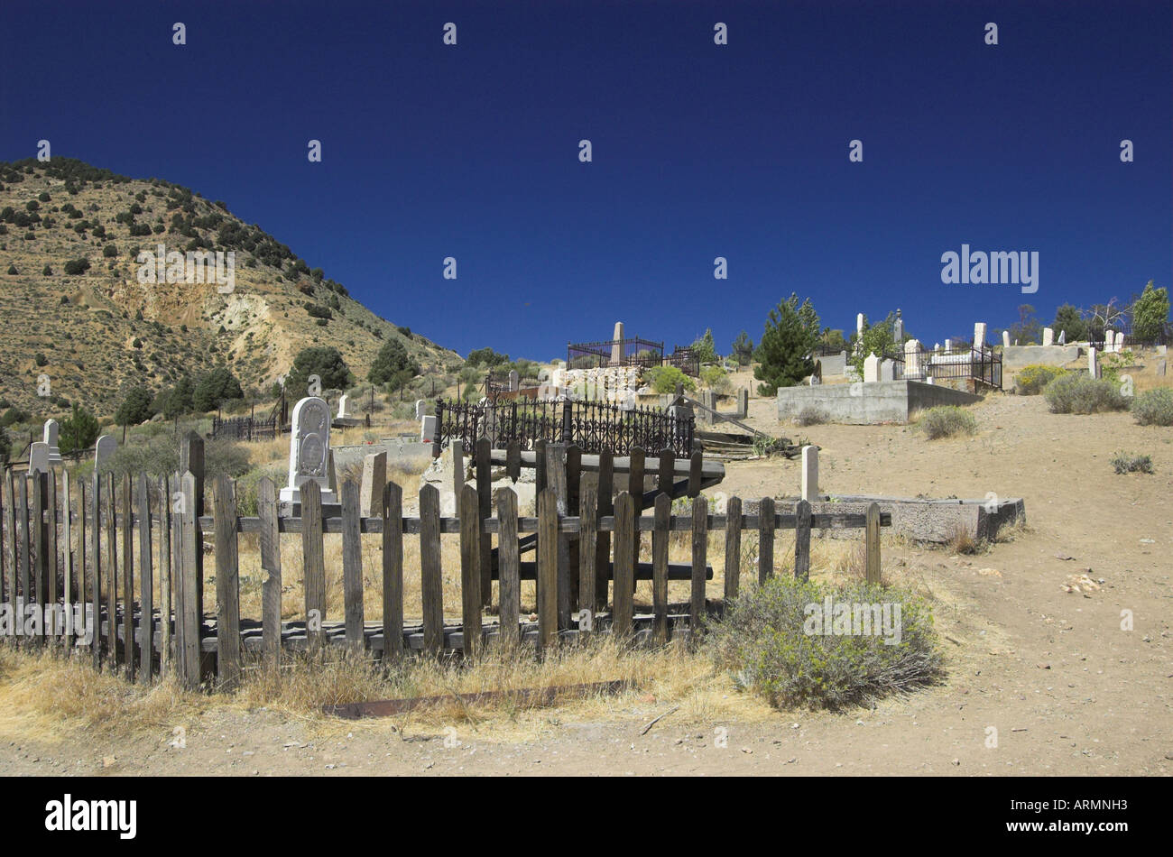 Friedhof der berühmten Goldgräberstadt Virginia City Nevada USA Stockfoto