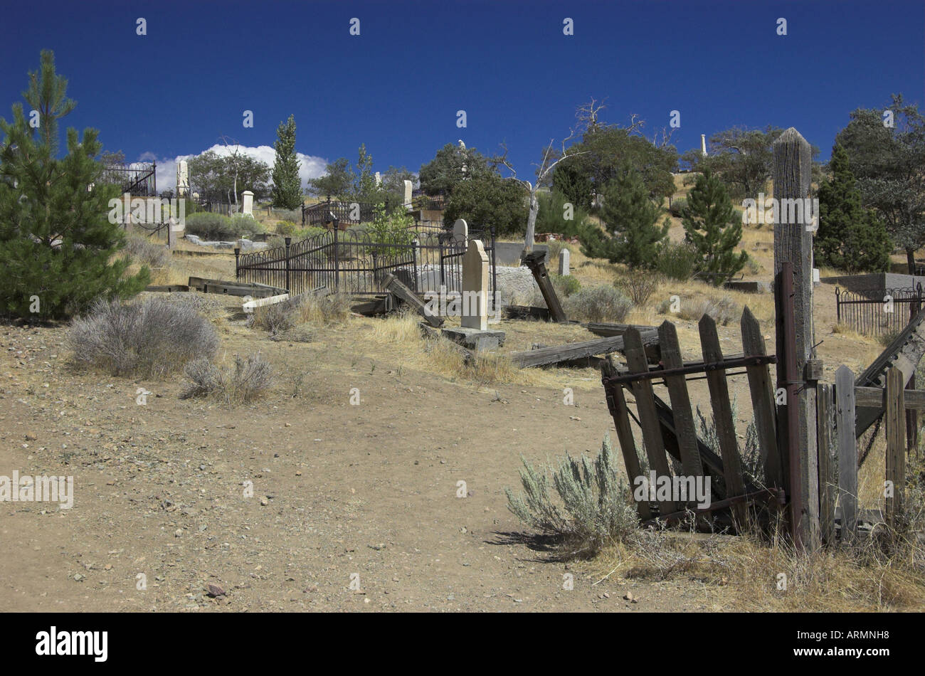 Friedhof der berühmten Goldgräberstadt Virginia City Nevada USA Stockfoto