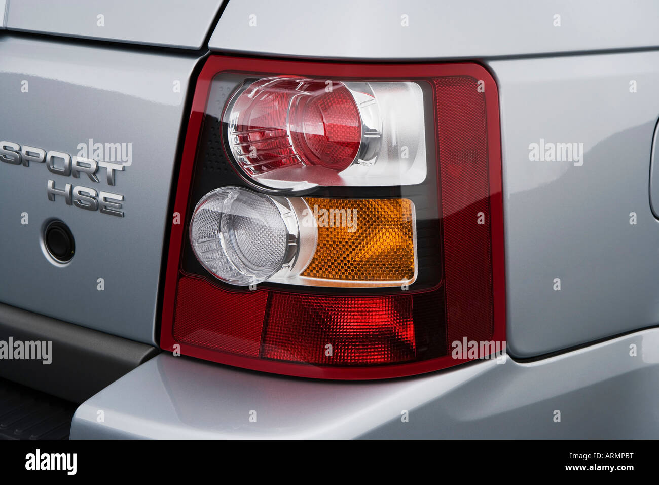 2008 Land Rover Range Rover Sport HSE in Silber - Rücklicht Stockfotografie  - Alamy