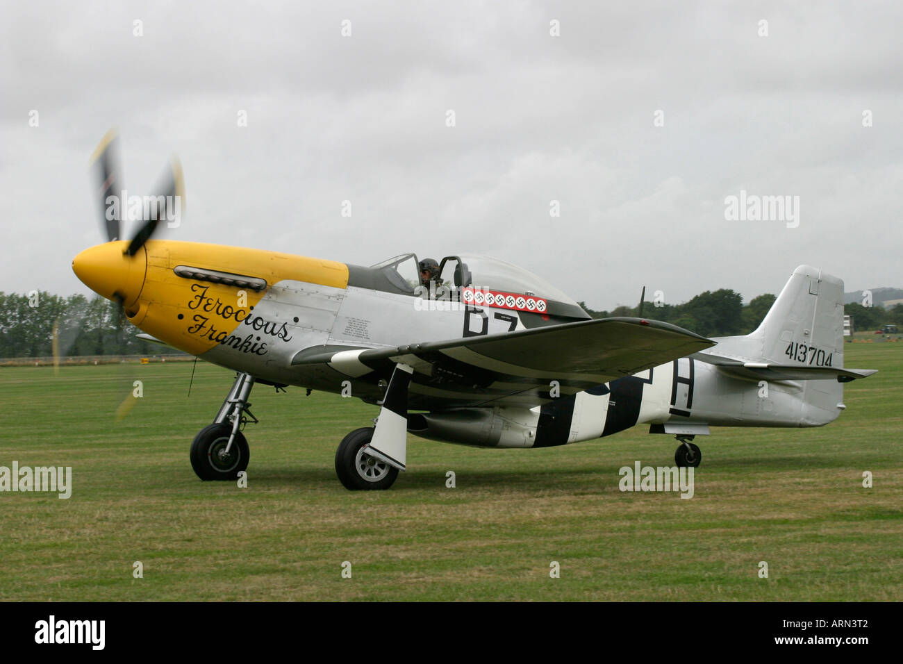 "Wilder Frankie" 1945 Mustang P51 bereitet nehmen ab. Stockfoto