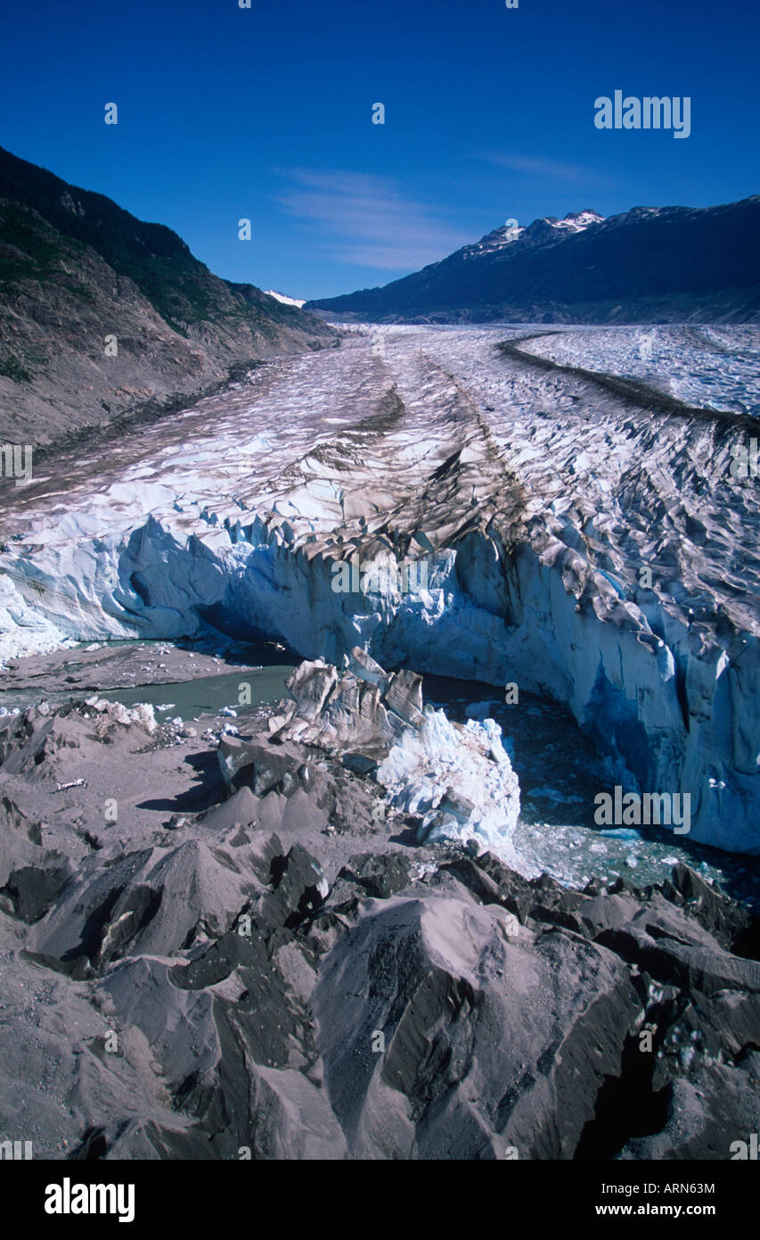 Coast Range, Klinaklini Gletscher blau Eis Zunge Nimmo Bay Heli Ventures, Britisch-Kolumbien, Kanada. Stockfoto