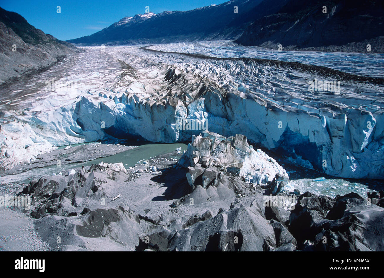 Coast Range, Klinaklini Gletscher blau Eis Zunge Nimmo Bay Heli Ventures, Britisch-Kolumbien, Kanada. Stockfoto