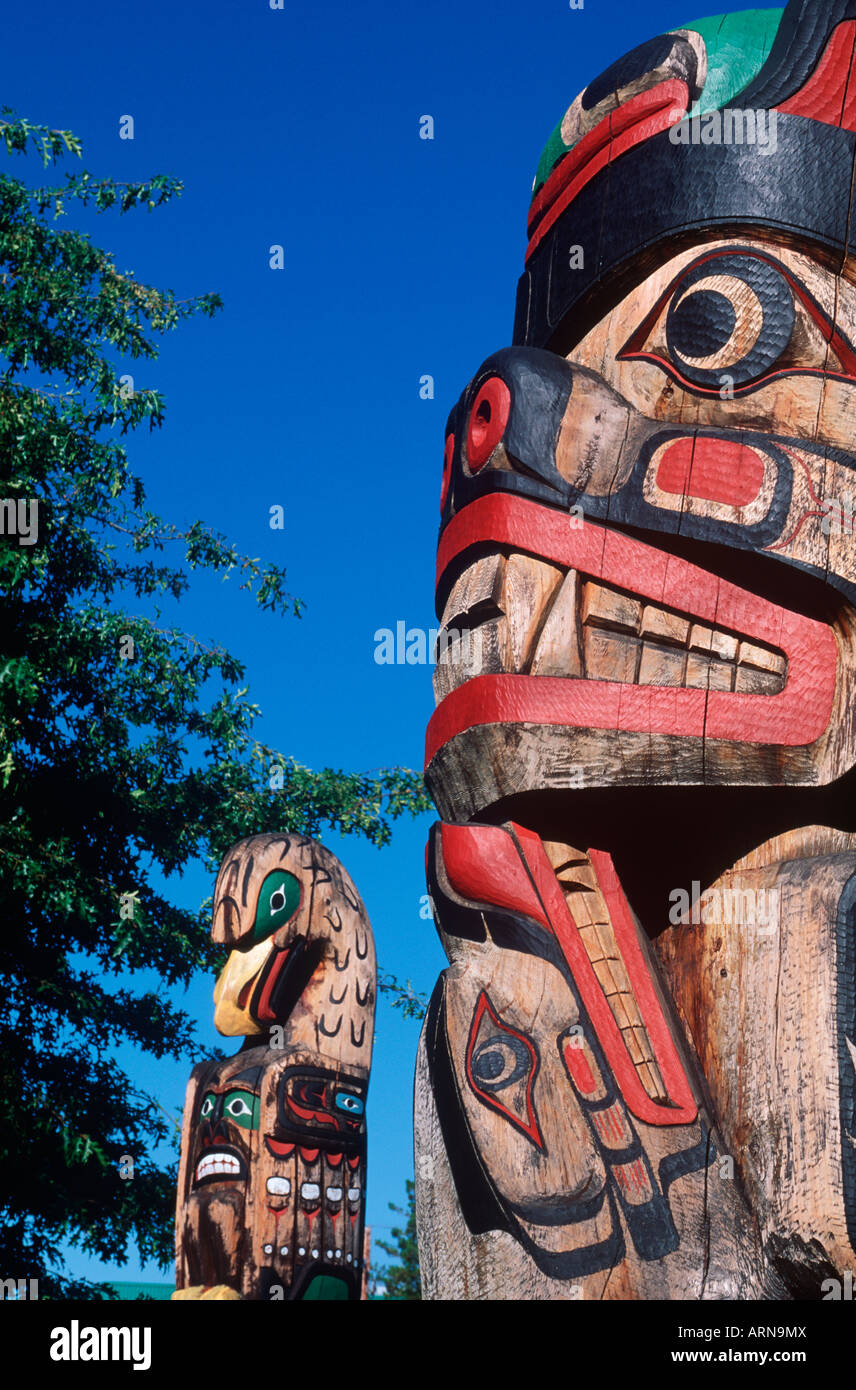 Erste Nation-Totempfahl, Duncan, Vancouver Island, British Columbia, Kanada. Stockfoto
