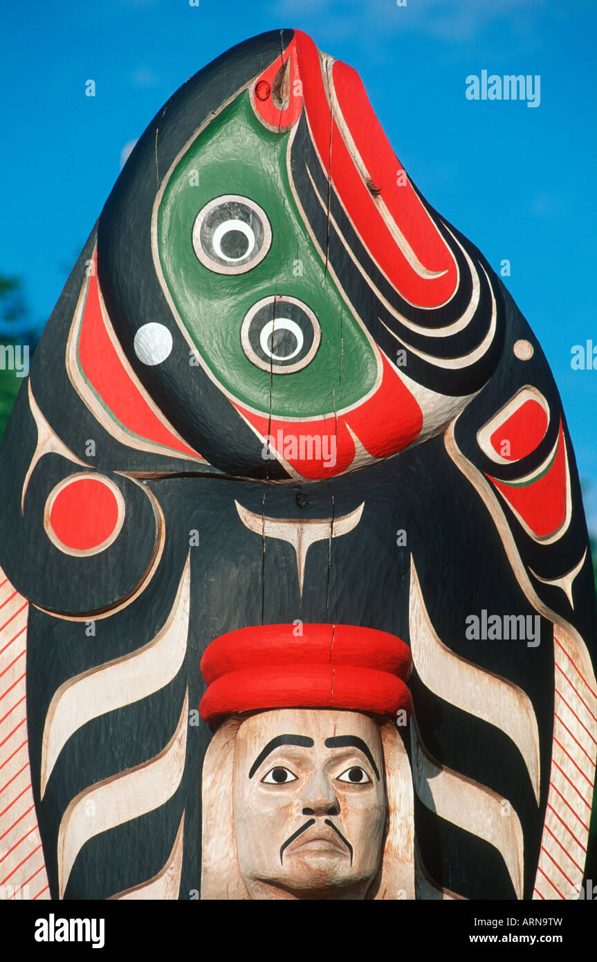 Erste Nationen Kultur. Alert Bay. "Namgis Beerdigung Boden Totempfähle, Britisch-Kolumbien, Kanada. Stockfoto