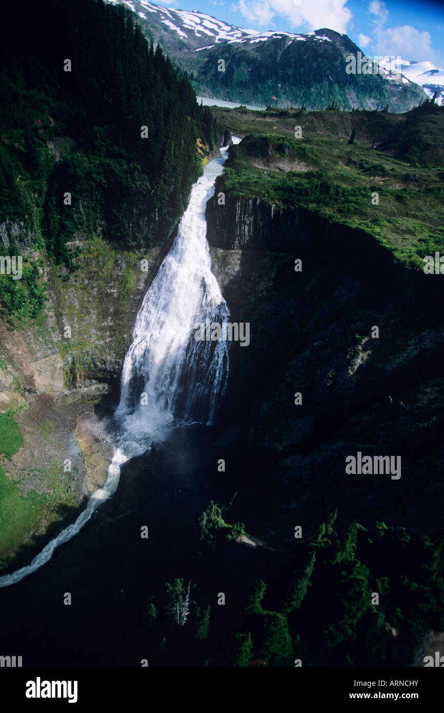 Nimmo Bay Heli Ventures - Antennen der umliegenden Küste reichen Landschaft, Britisch-Kolumbien, Kanada. Stockfoto