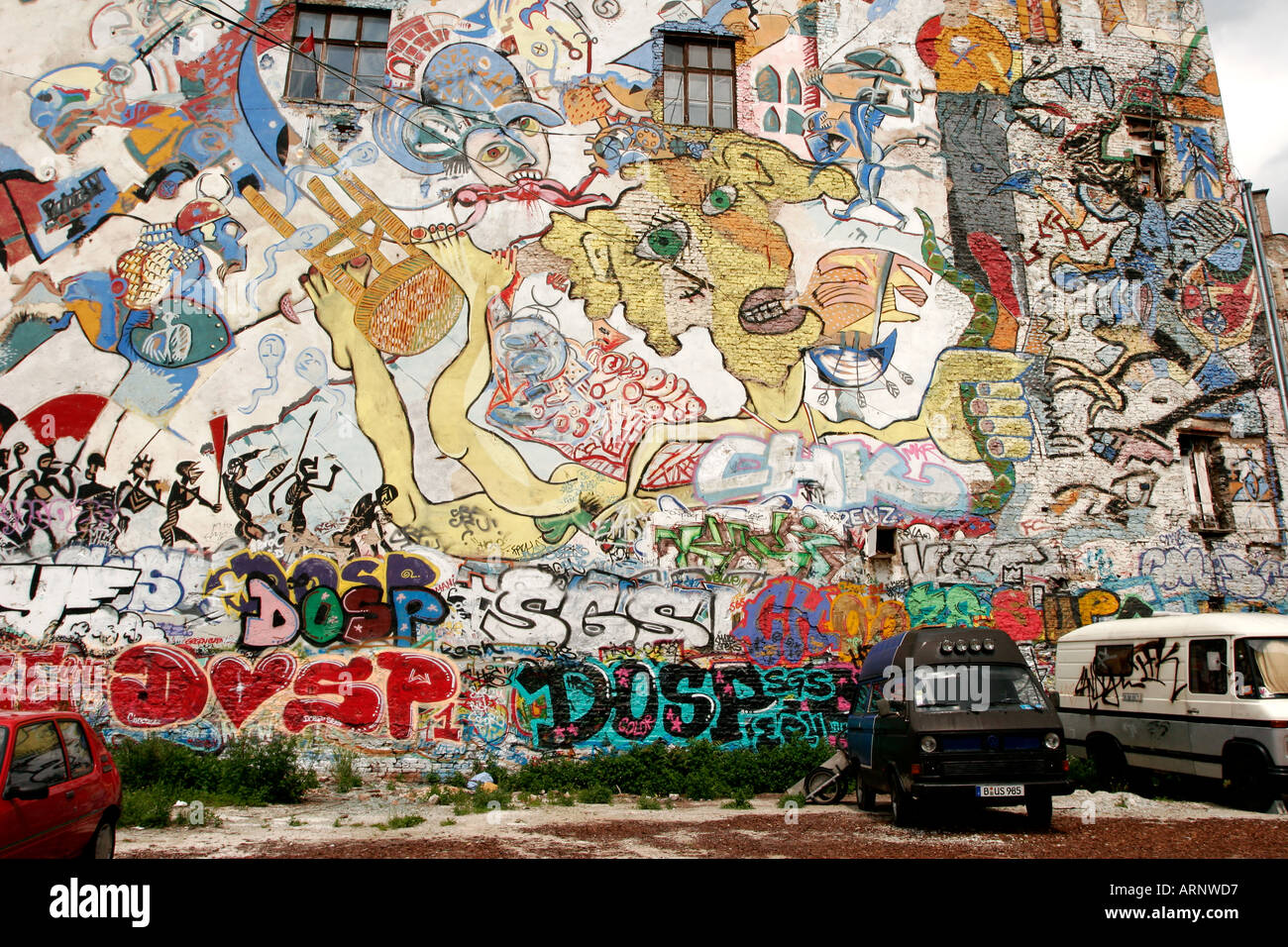 Graffiti-Malerei an der Seite eines Gebäudes in Berlin Deutschland Stockfoto