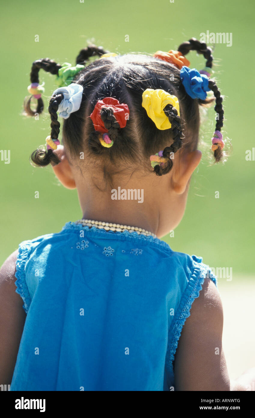 Kleines Mädchen mit besonderen Frisur Stockfoto