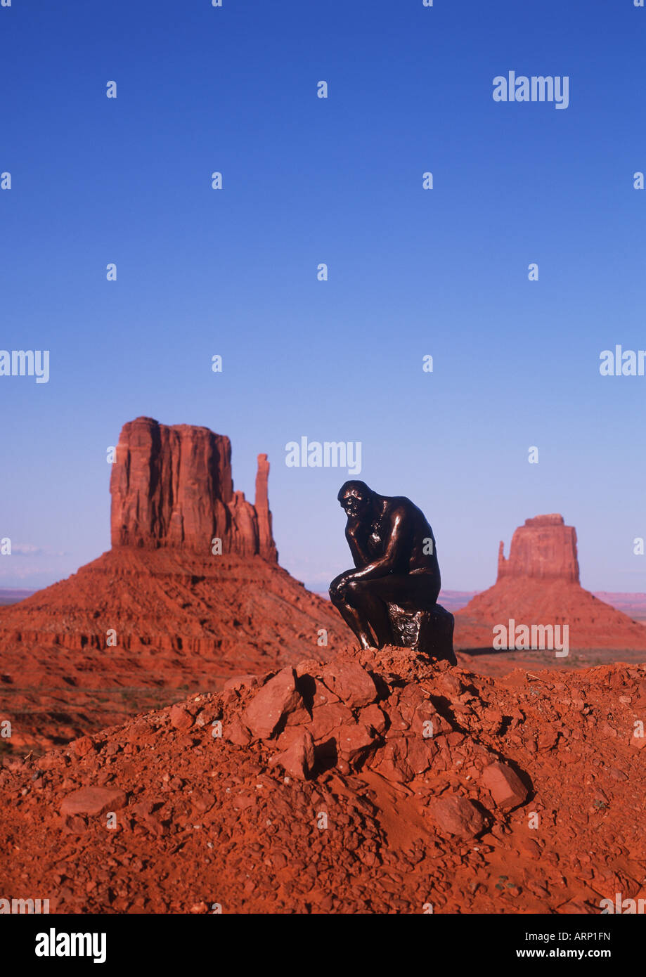 USA, Utah, Monument Valley mit "Denker" statue Stockfoto