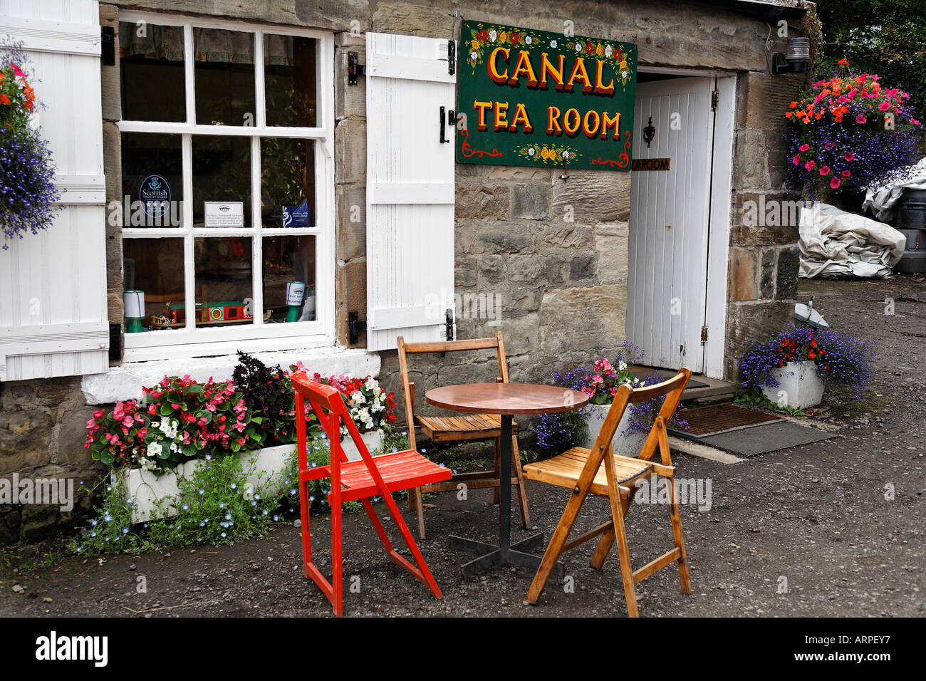 Die Teestube am Linlithgow Canal Centre, Manse Straße Becken Stockfoto