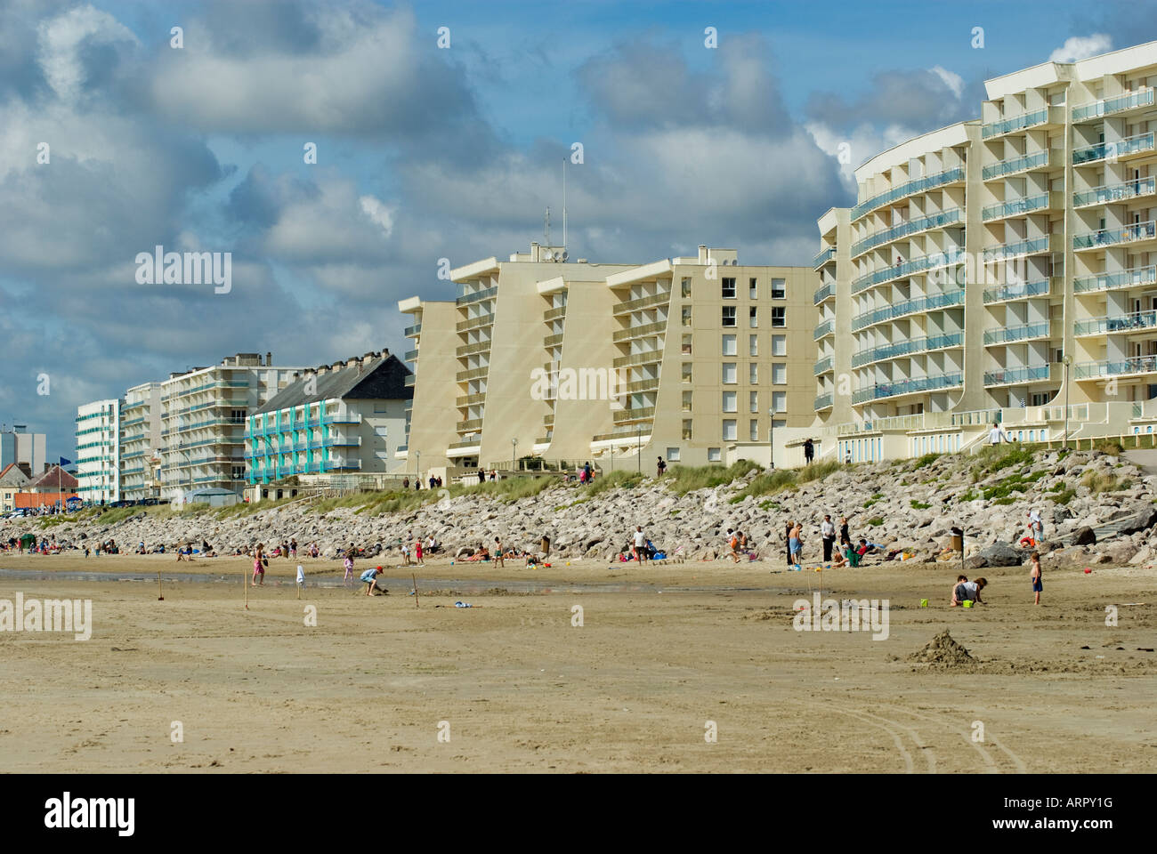 Hotels und Ferienwohnungen am Strand von Hardelot Stockfoto