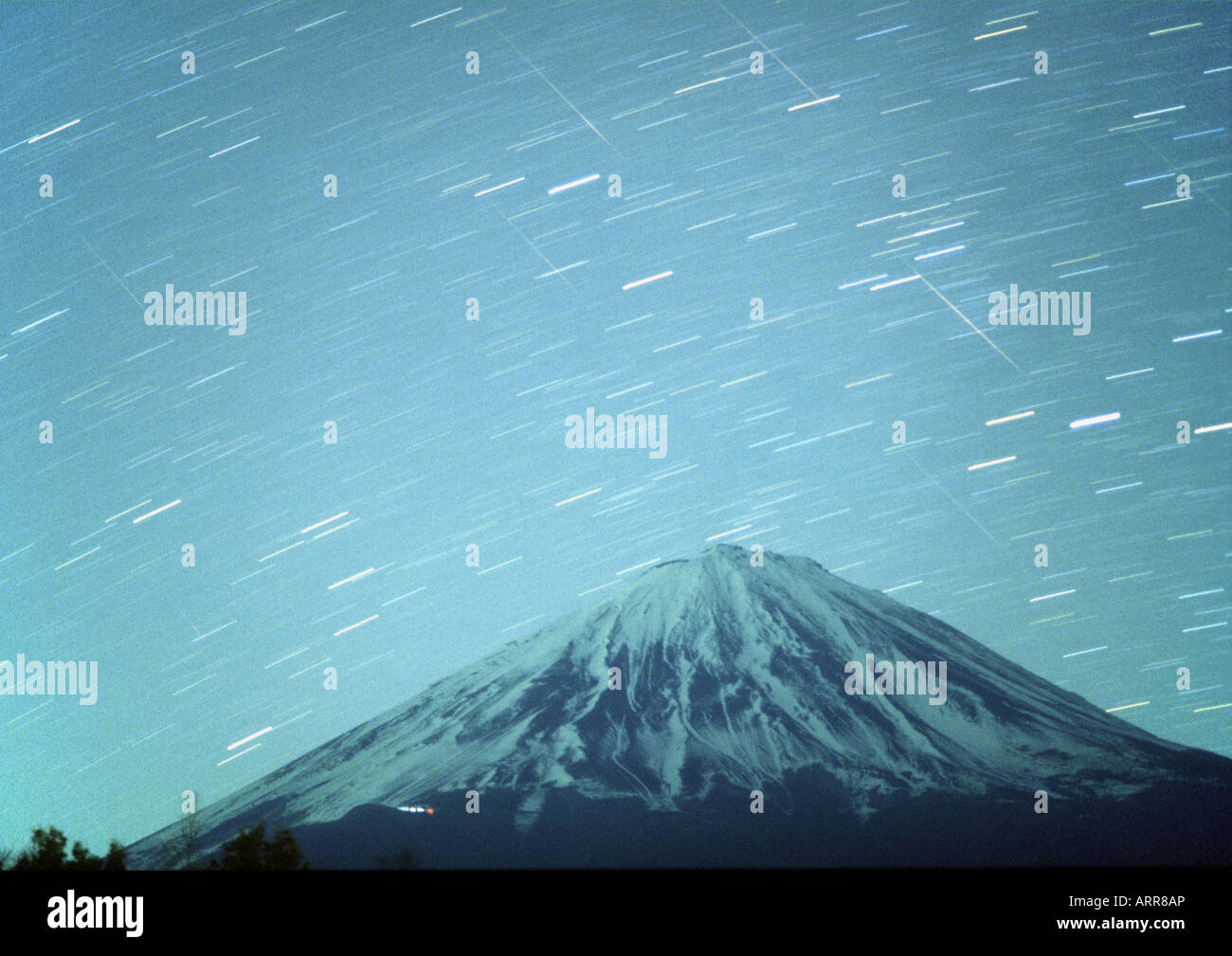 Mt, Fuji während der Leonid Meteor Shower November 19 2001 Fuji Hakone Izu Nationalpark Shizuoka Japan Stockfoto