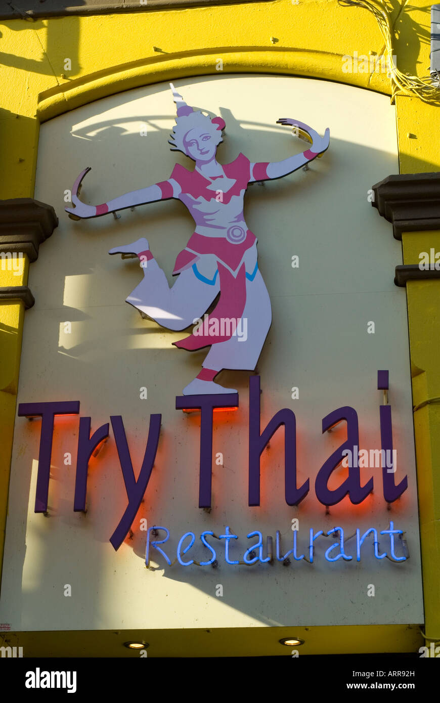 Versuchen Sie Thai-Restaurant Zeichen Chinatown Manchester UK Stockfoto