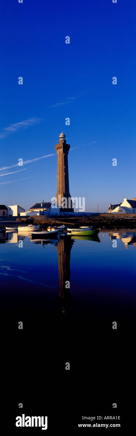 Leuchtturm Eckmuehl Brittany France Panaorma Ozean Atlantik Hafen Angelboote/Fischerboote. Foto: Willy Matheisl Stockfoto