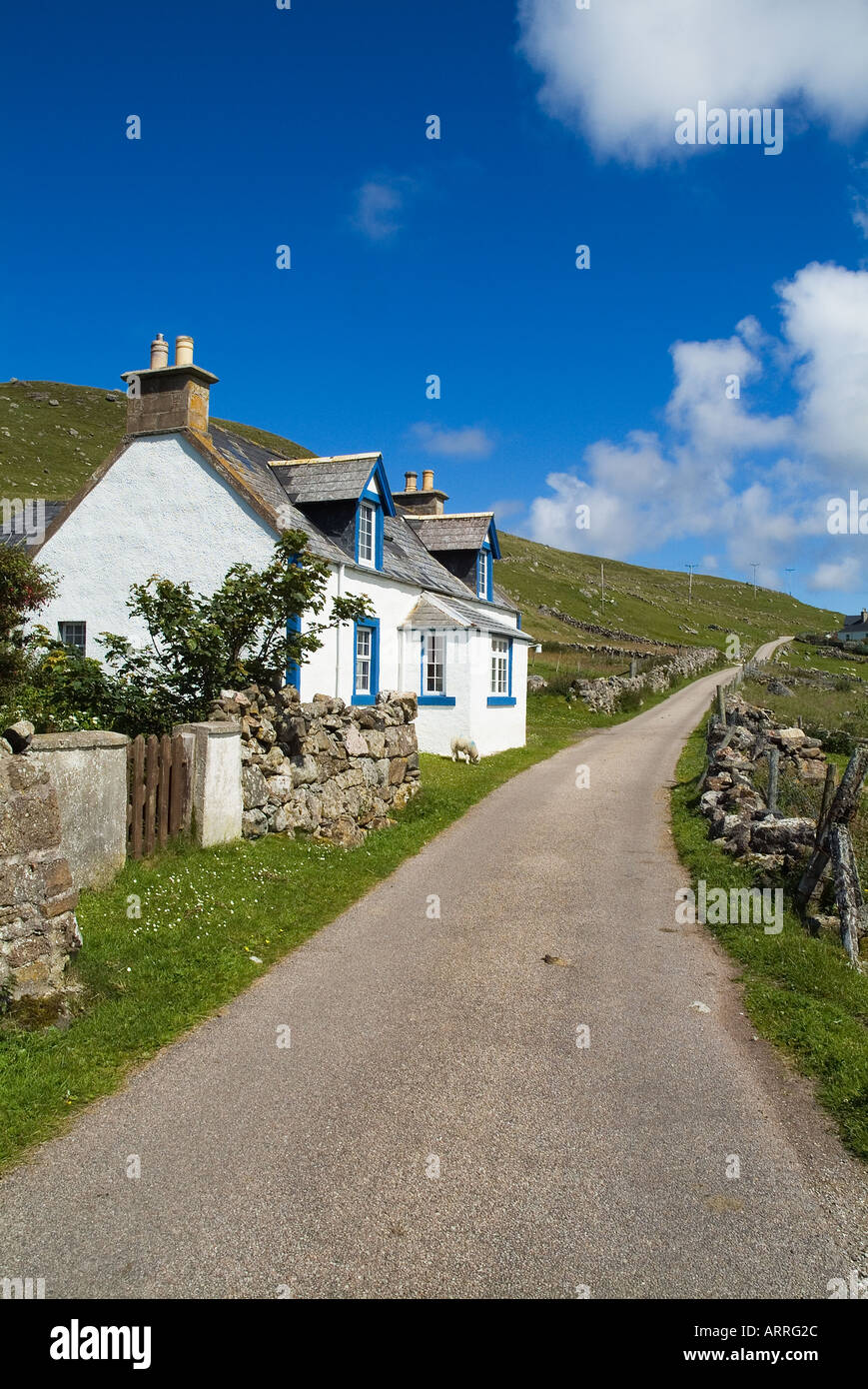 dh White Croft Cottage DROMAN SUTHERLAND SCOTLAND Haus auf dem Land Lane scottish Highlands Homes Highland ländliches Ferienhaus Stockfoto