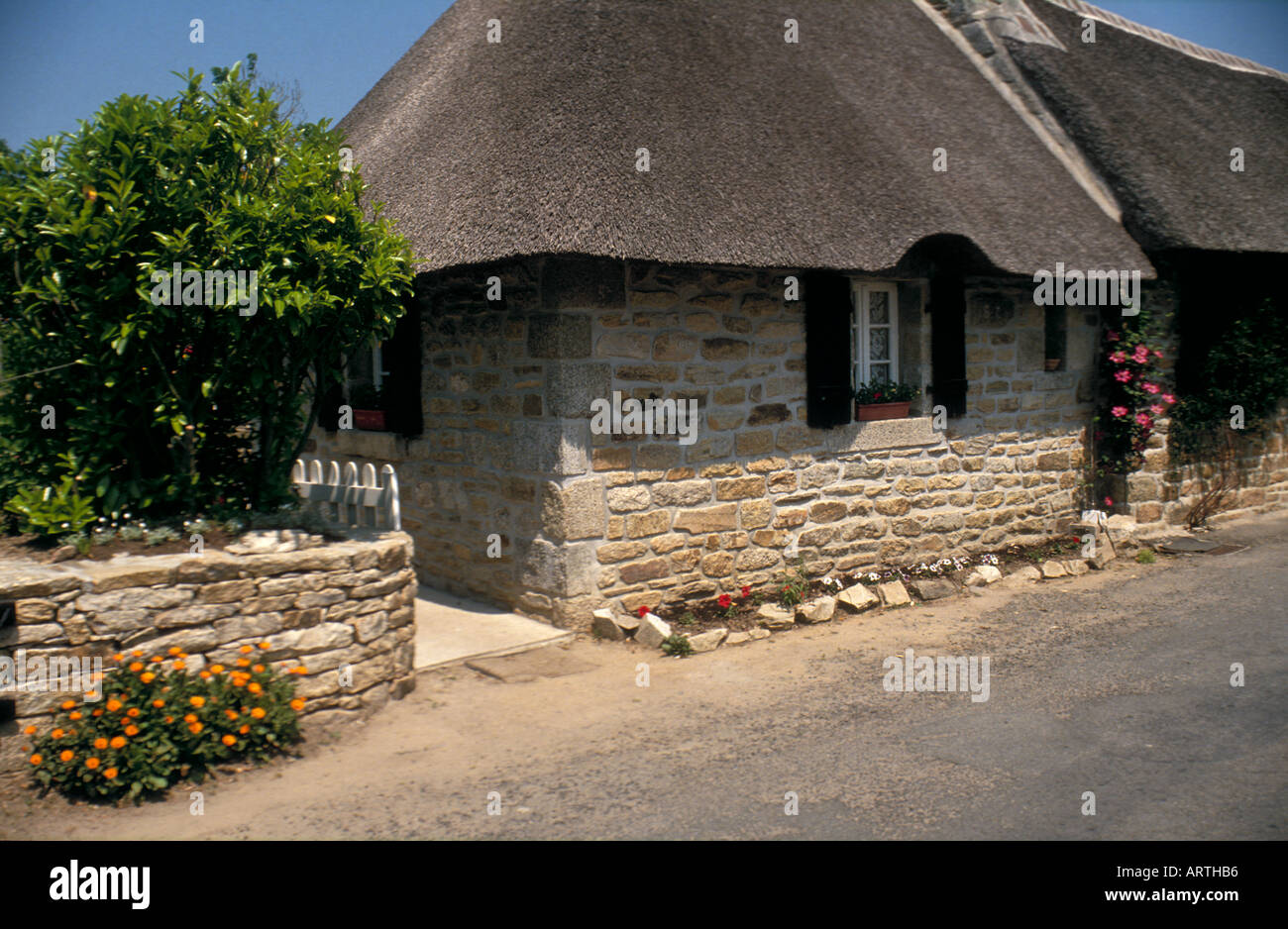 Reetdachhaus, Bretagne, Frankreich Stockfoto