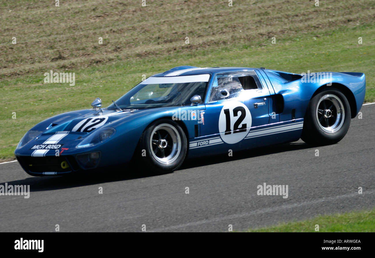 1965 Ford GT40 bei Goodwood Revival, Sussex, UK. Stockfoto