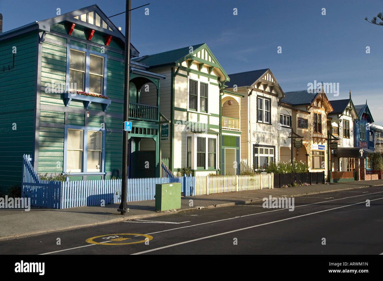 Häuser Marine Parade Napier Hawkes Bay Nordinsel Neuseeland Stockfoto