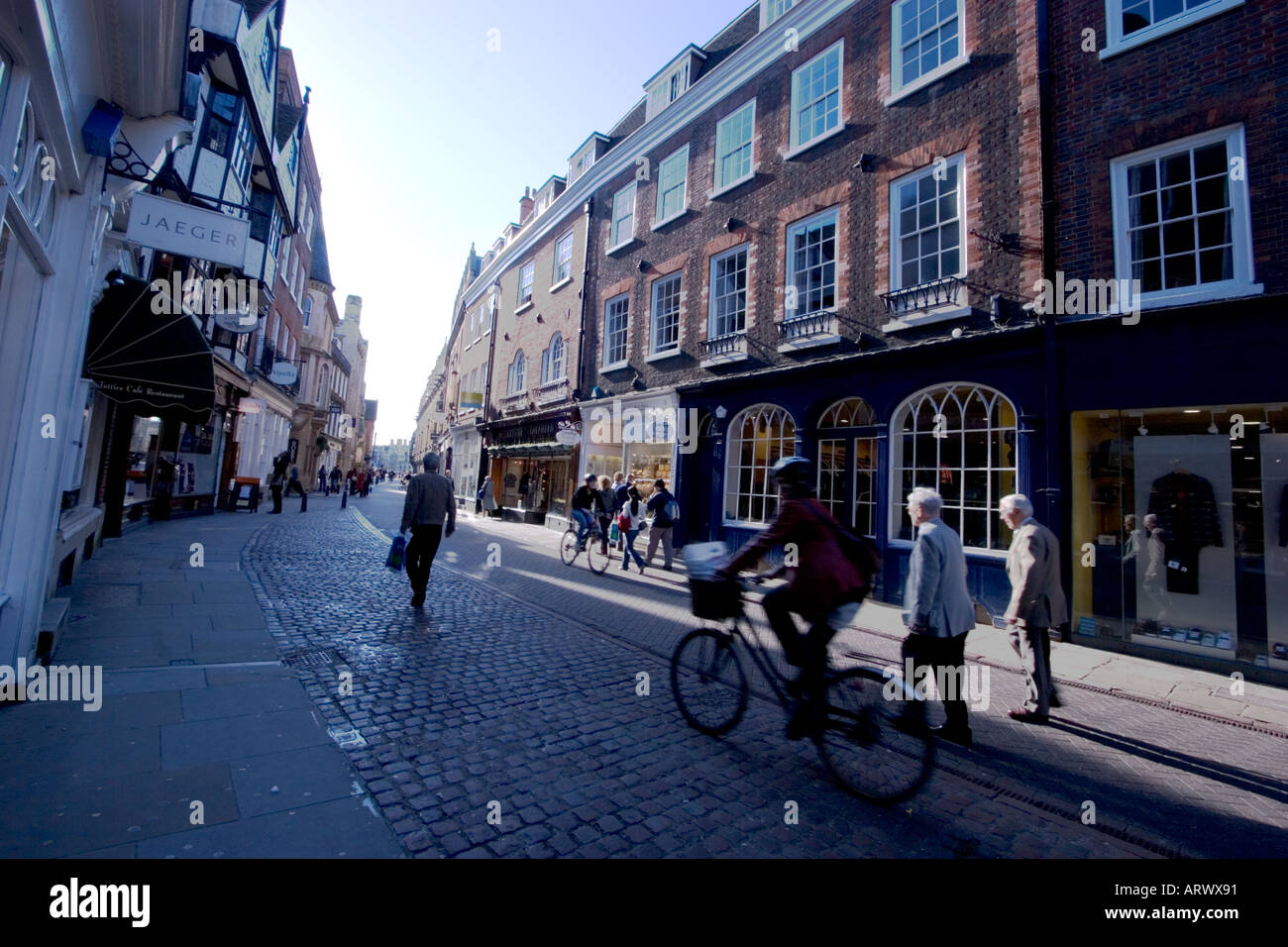 Trinity Street Cambridge, Großbritannien Stockfoto