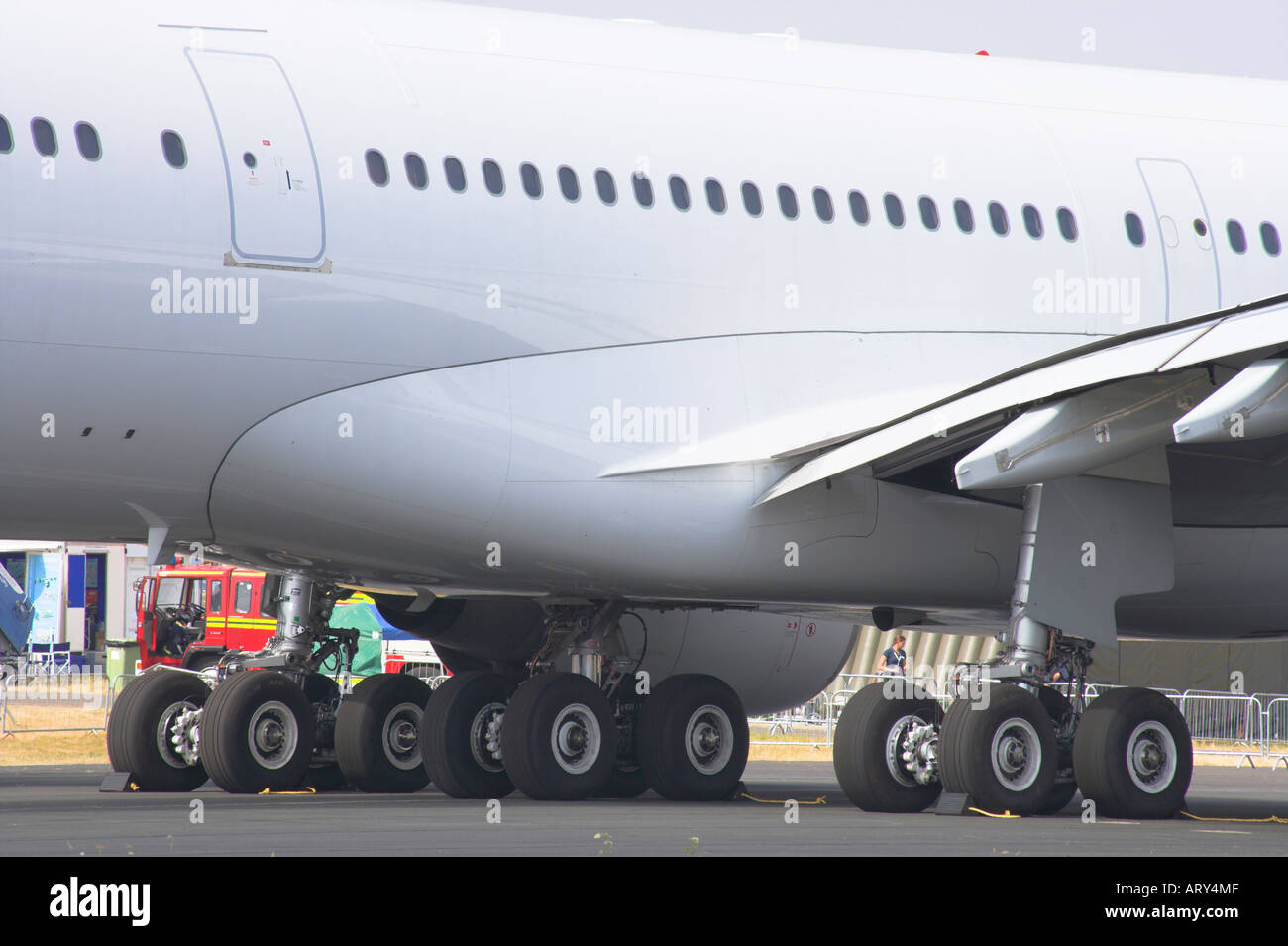 Unterwagen des Airbus 340 600 Stockfoto