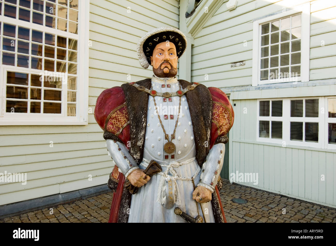 Heinrich der achte Outsde der Mary Rose Ausstellung Portsmouth Historic Dockyard Hampshire UK Stockfoto