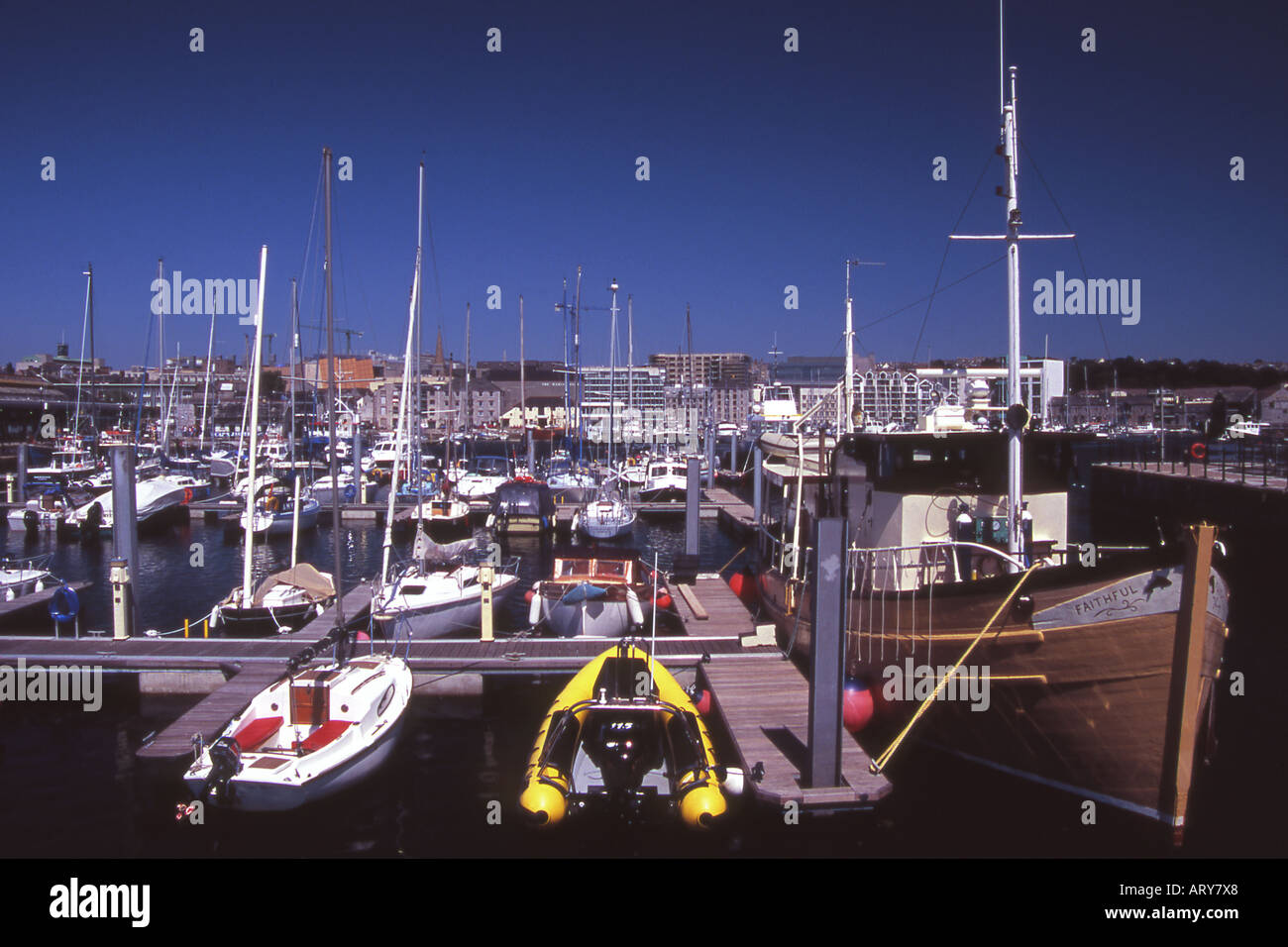 Sutton Harbour bei The Barbican, Plymouth, Devon Stockfoto