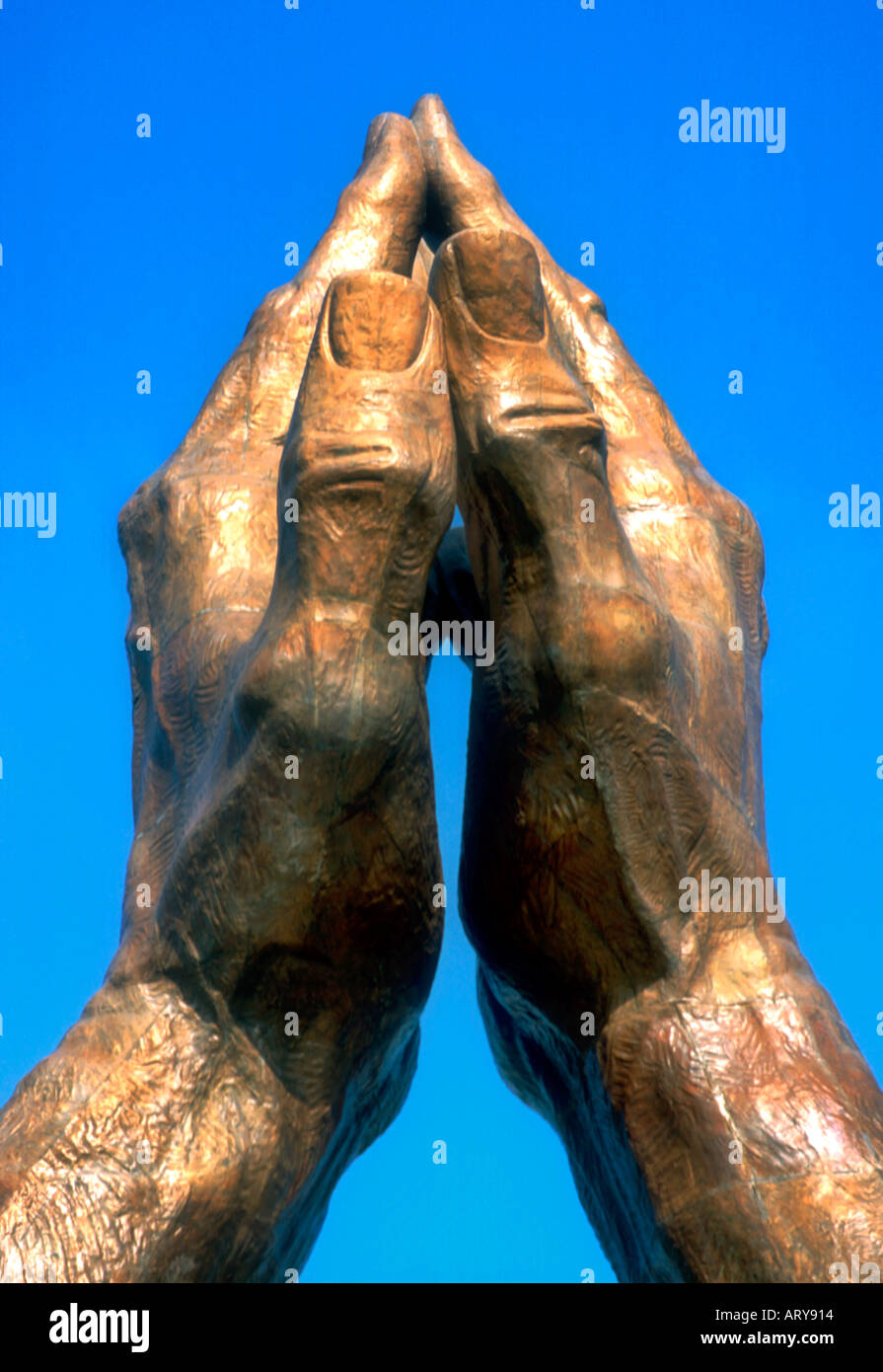 Riesige Hände betend bronze Statue Oral Roberts Universität in Tulsa Oklahoma Stockfoto
