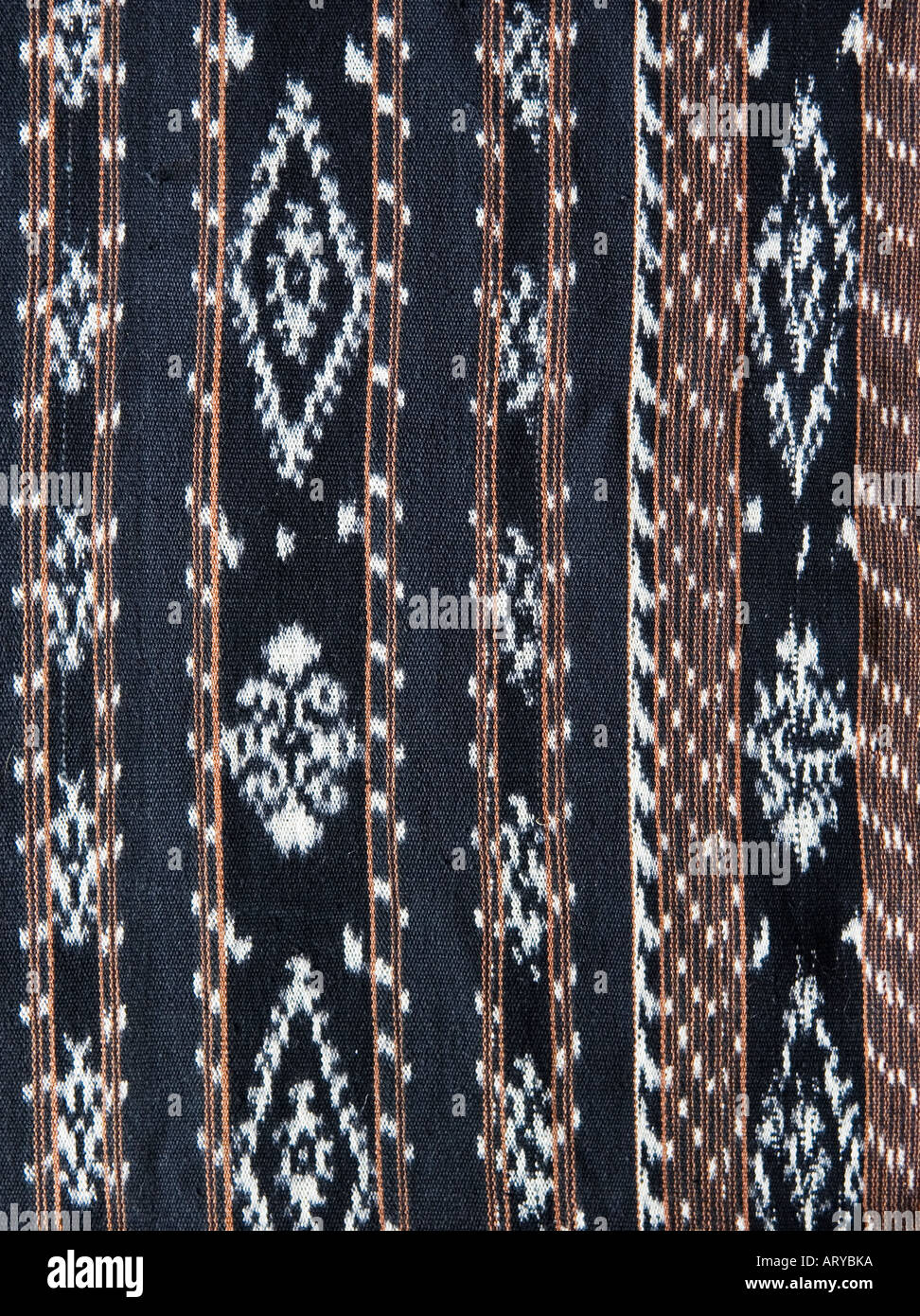 Detail einer Ikat-Textil auf einem Backstrap gewebt loom Bali Indonesien Stockfoto