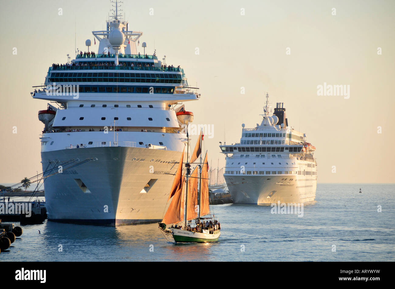 Key West Florida Kreuzfahrt-Schiffe im Hafen Stockfoto
