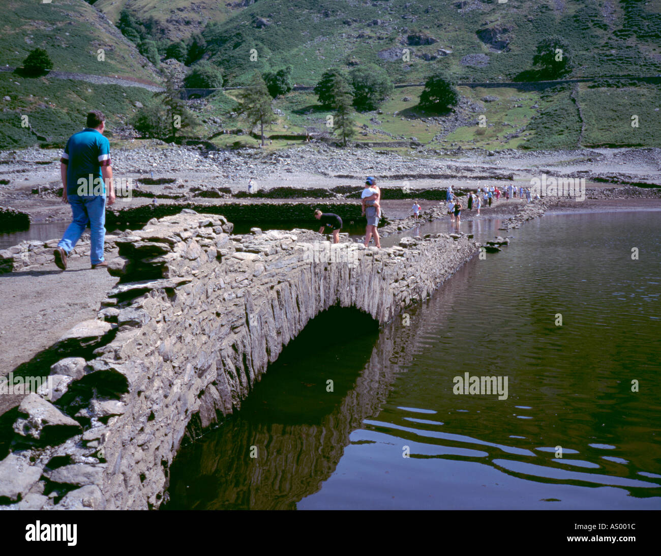 Exponierten versunkene Dorf von Mardale (Sommer 1995), Haweswater Reservoir, Nationalpark Lake District, Cumbria, England, UK. Stockfoto