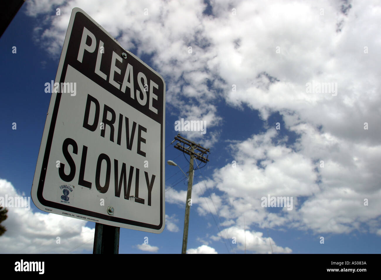 Bitte melden Sie langsam Fahrt auf einer Straße in Florida usa Stockfoto