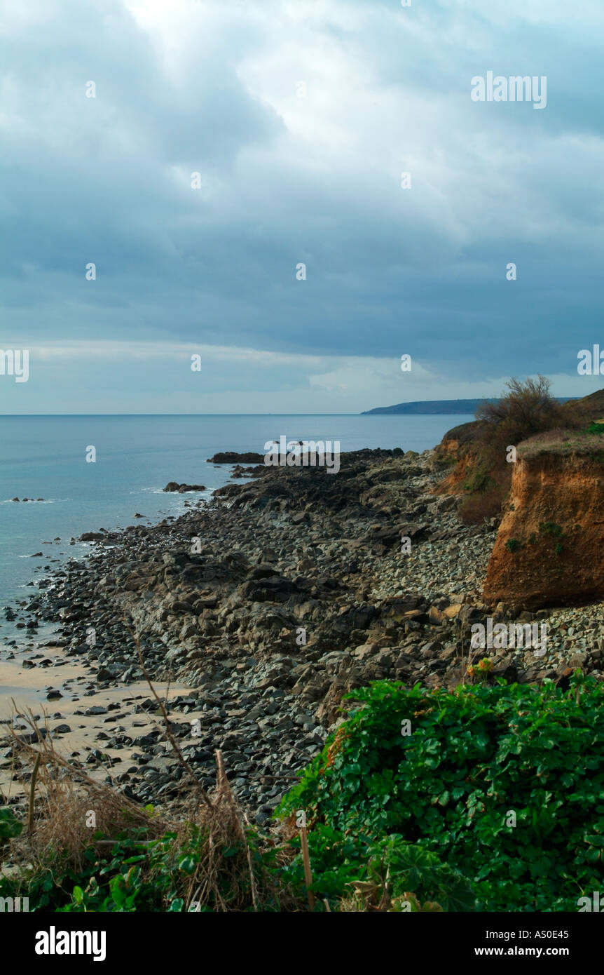 Klippen über Dünenwanderungen Sands Blick über Mounts Bay in Richtung Mousehole Stockfoto