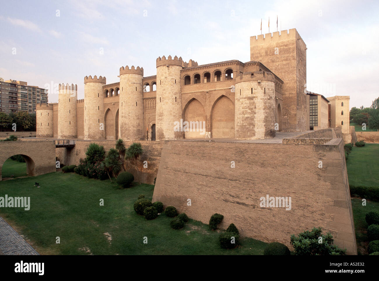 Zaragoza, Aljaferia, Befestigungsmauer Stockfoto