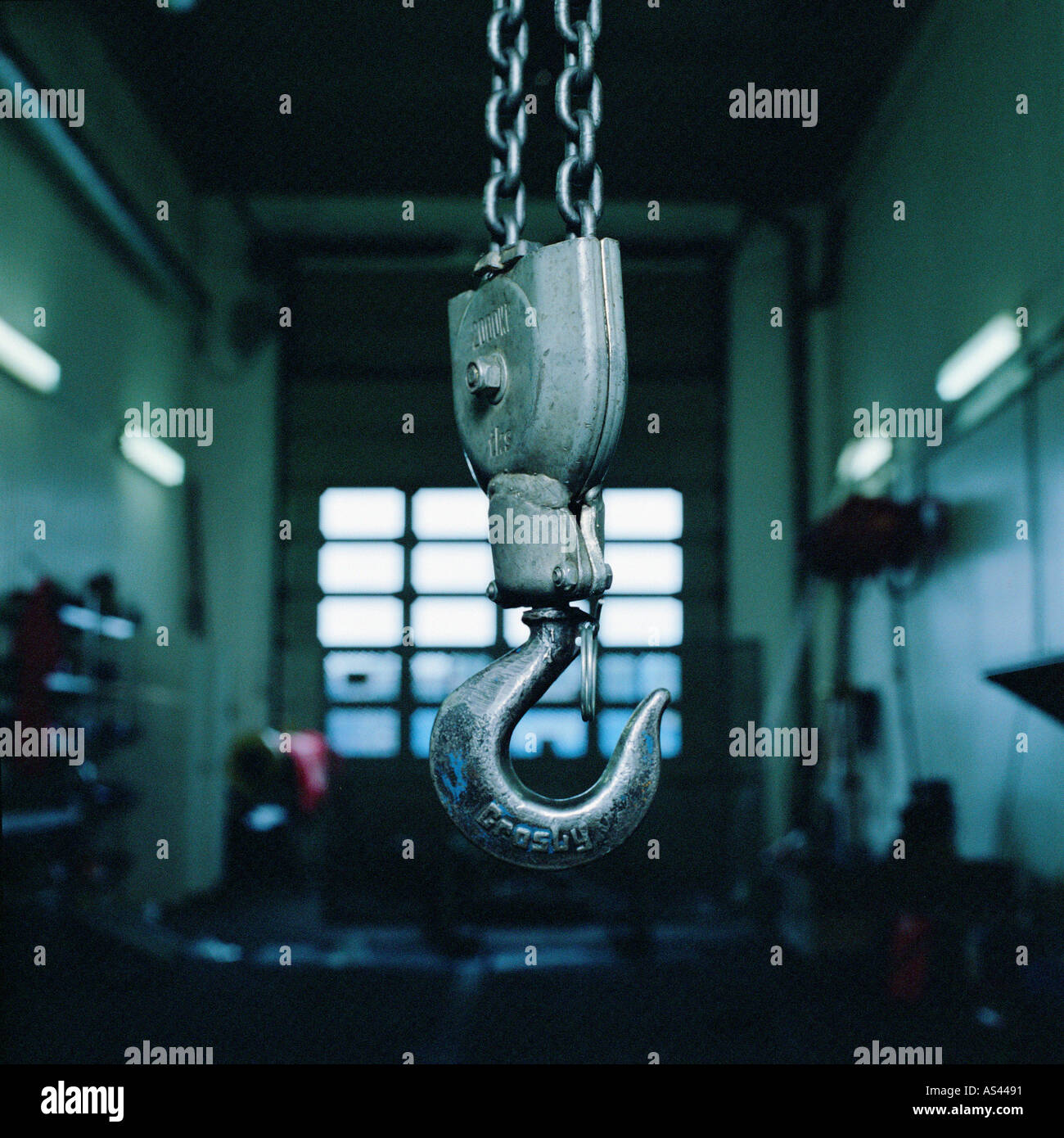 Metallhaken in Fabrik Stockfoto