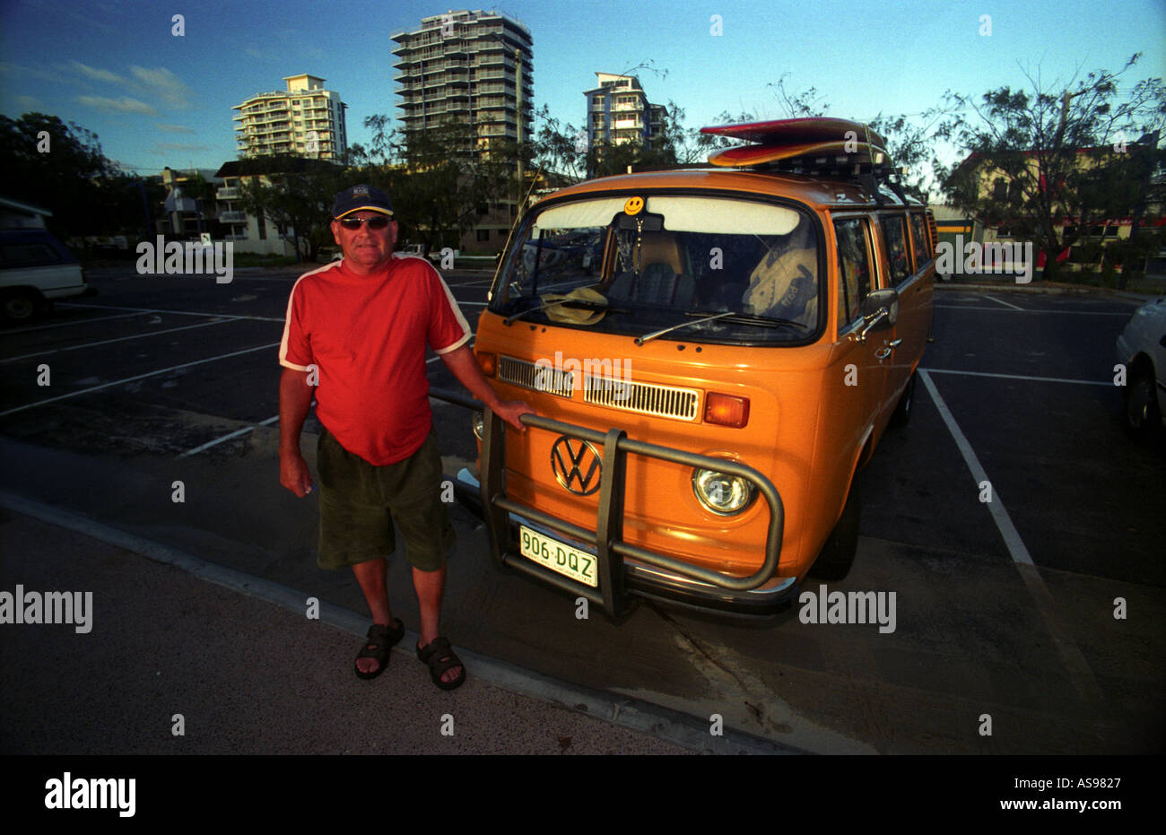 Alten Freunden und Combi Kombi Maroochydore Strand Dawn Sunshine Coast Queensland Australien 2854 Stockfoto