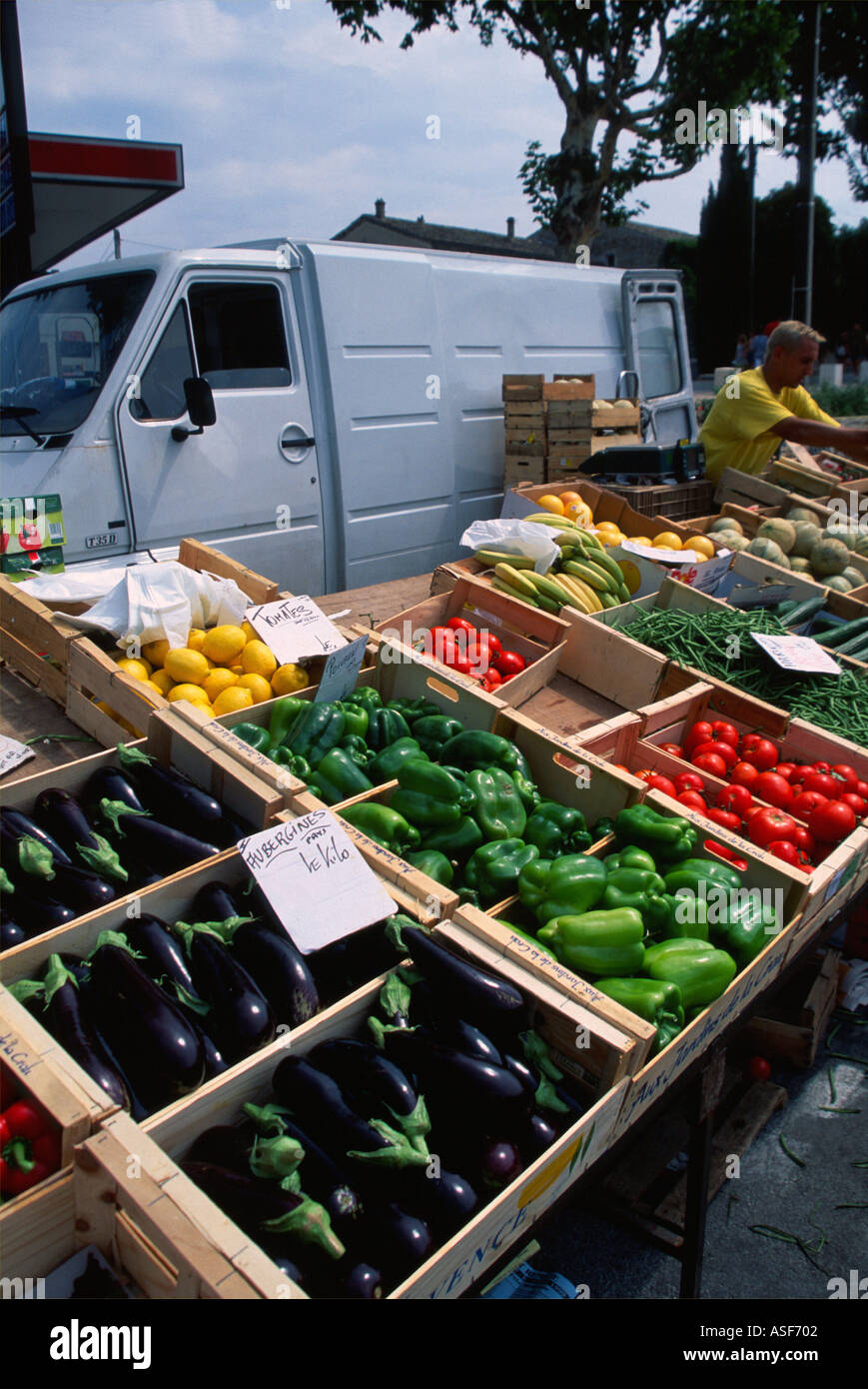 Frankreich, Vallon, Pont d Bogen, Open Air-Marktstand mit Gemüse Stockfoto
