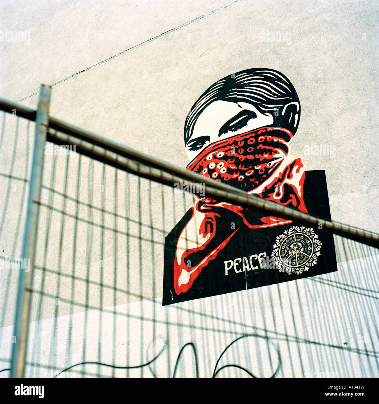 Street-Art in London von dem amerikanischen Künstler Shepard Fairey Stockfoto
