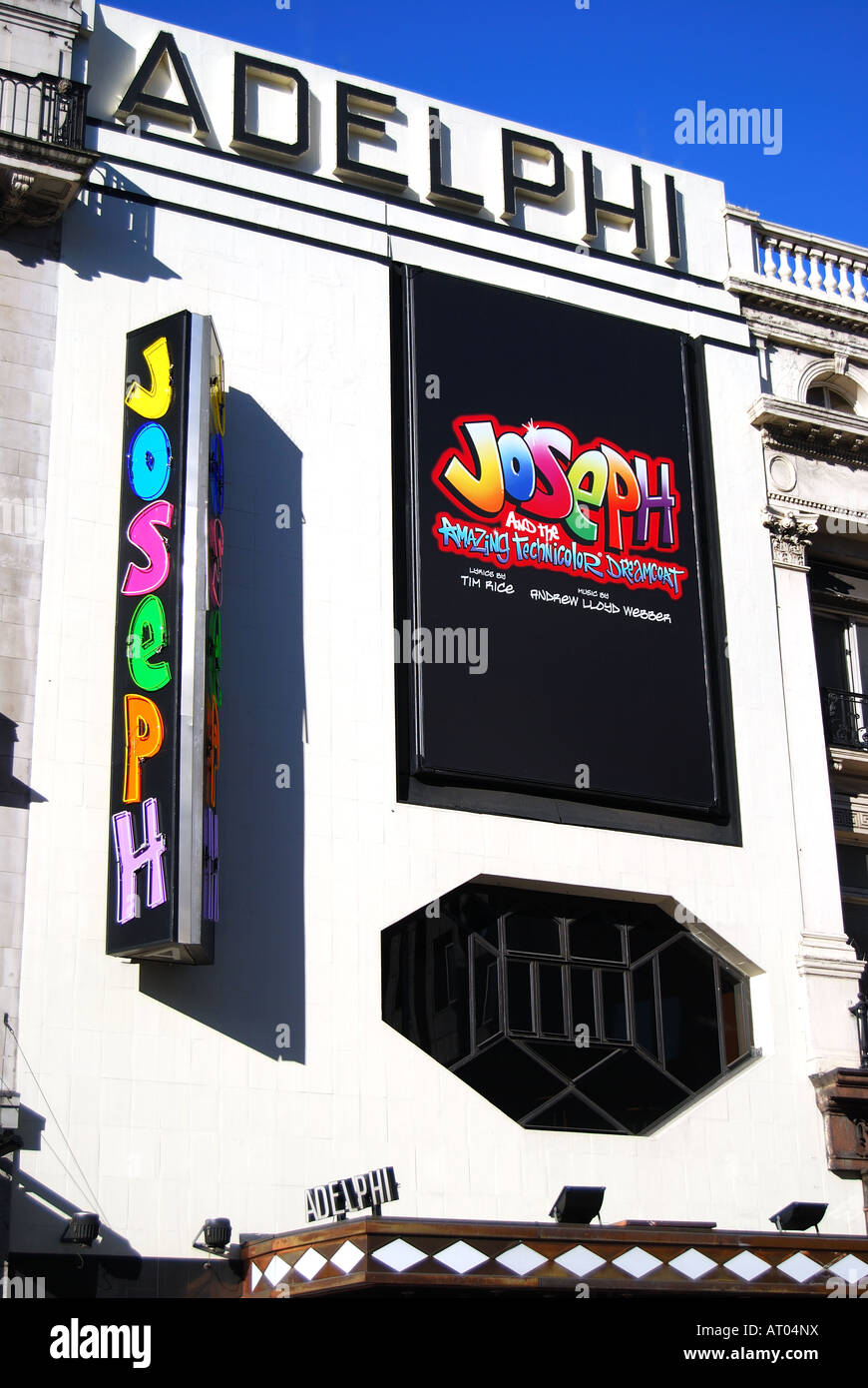 Fassade des Adelphi Theatre, Strand, London, England, Vereinigtes Königreich Stockfoto